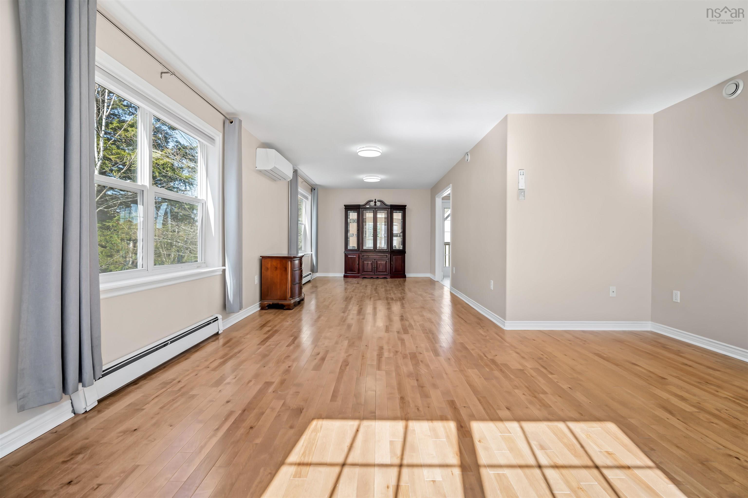 $670,000.00: 6 Binnacle Court, Bedford