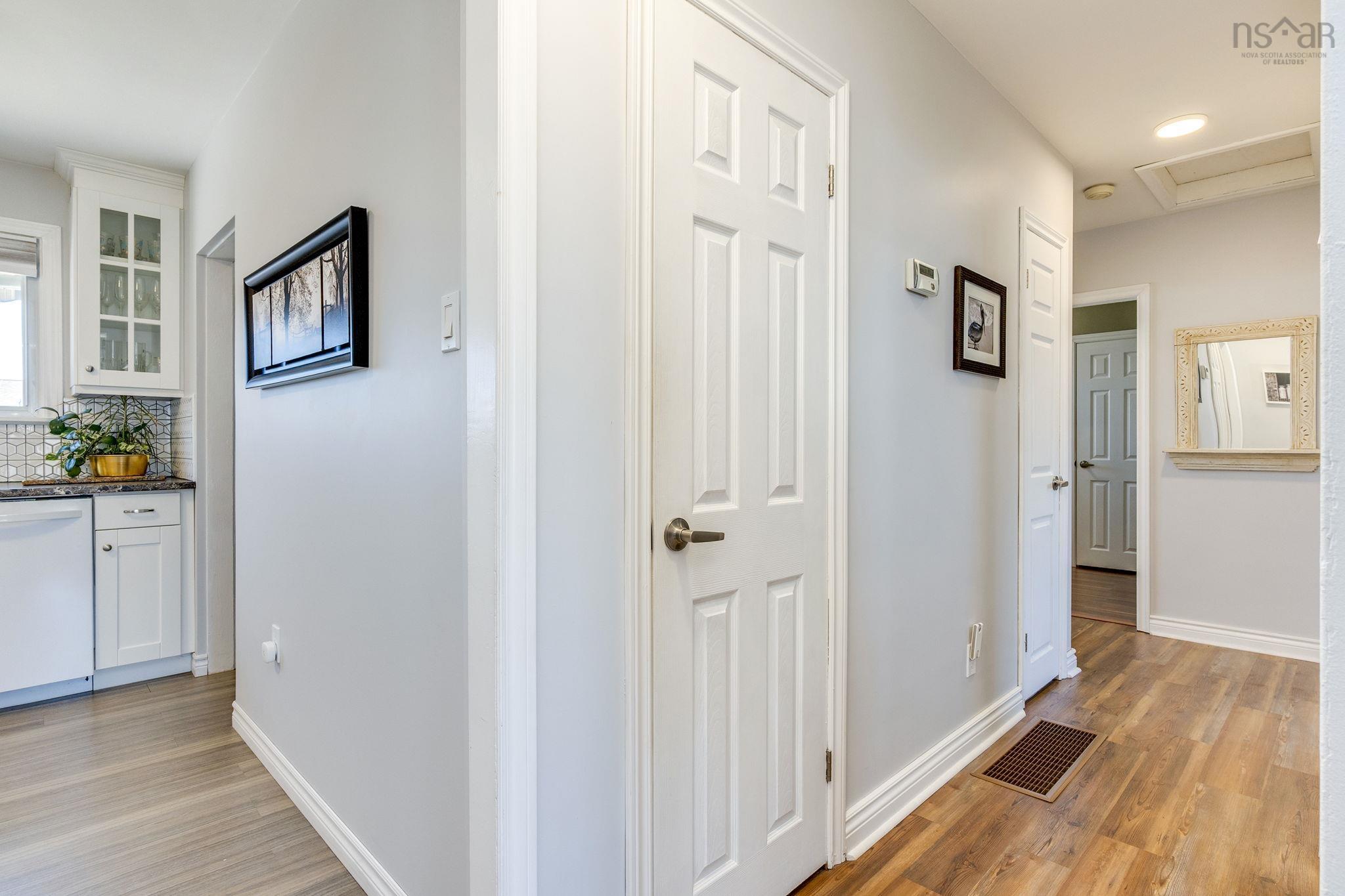 $539,900.00: 56 Ellenvale Avenue, Dartmouth