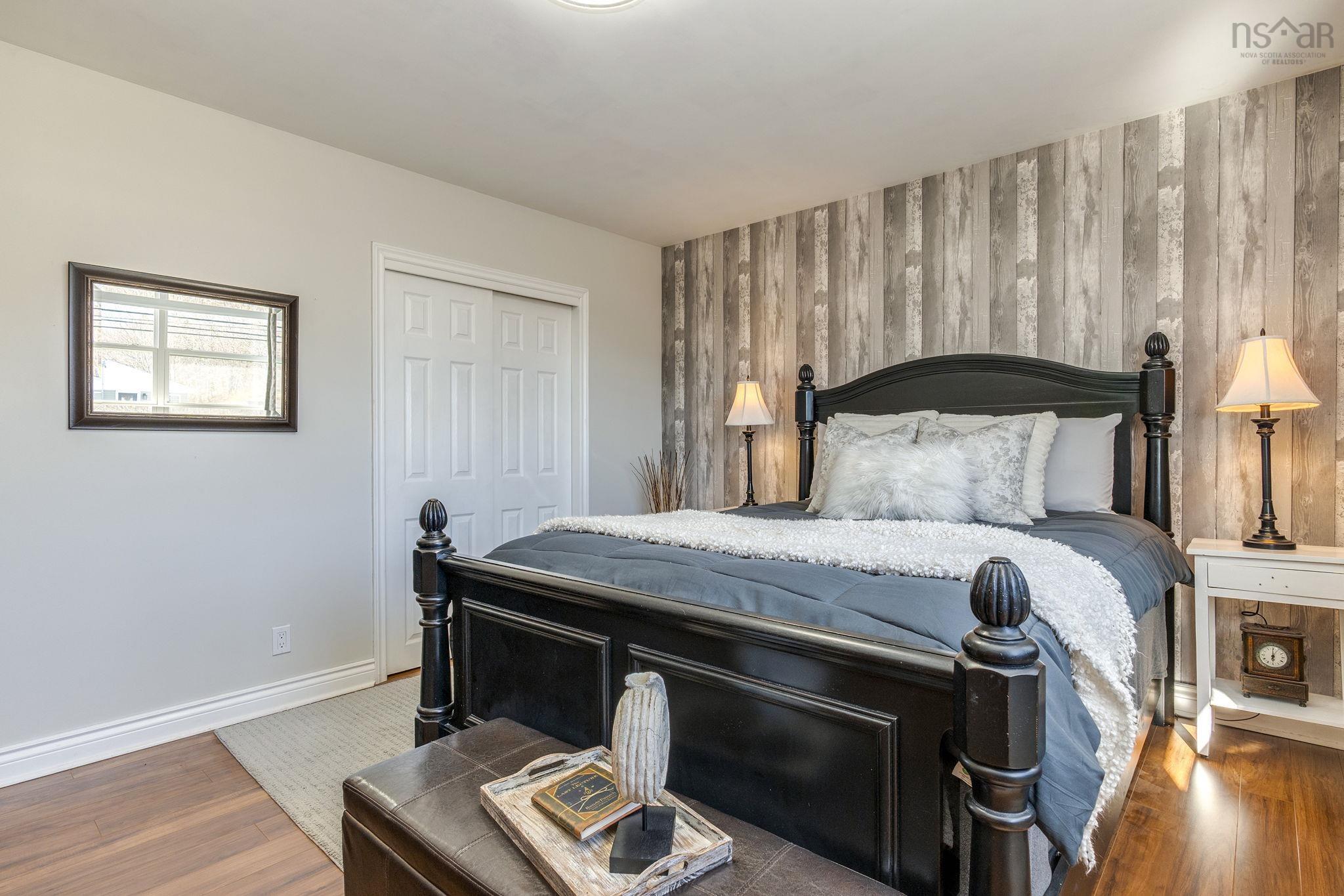 $539,900.00: 56 Ellenvale Avenue, Dartmouth