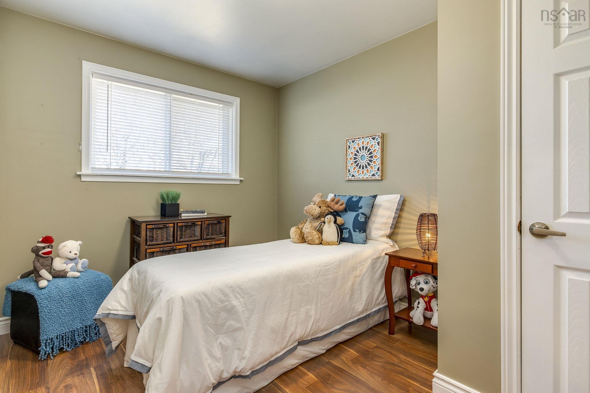 $539,900.00: 56 Ellenvale Avenue, Dartmouth