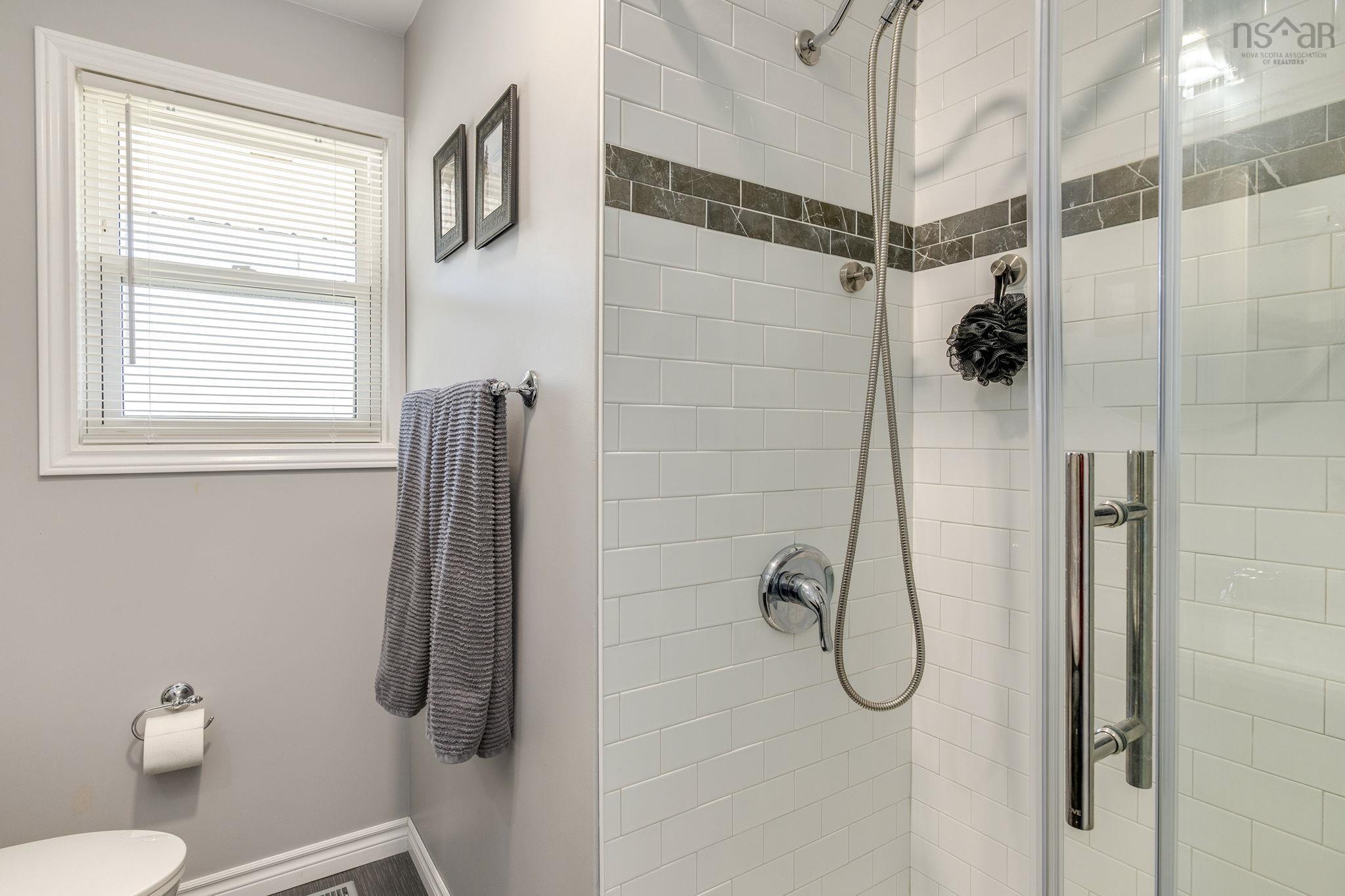 $539,900.00: 56 Ellenvale Avenue, Dartmouth