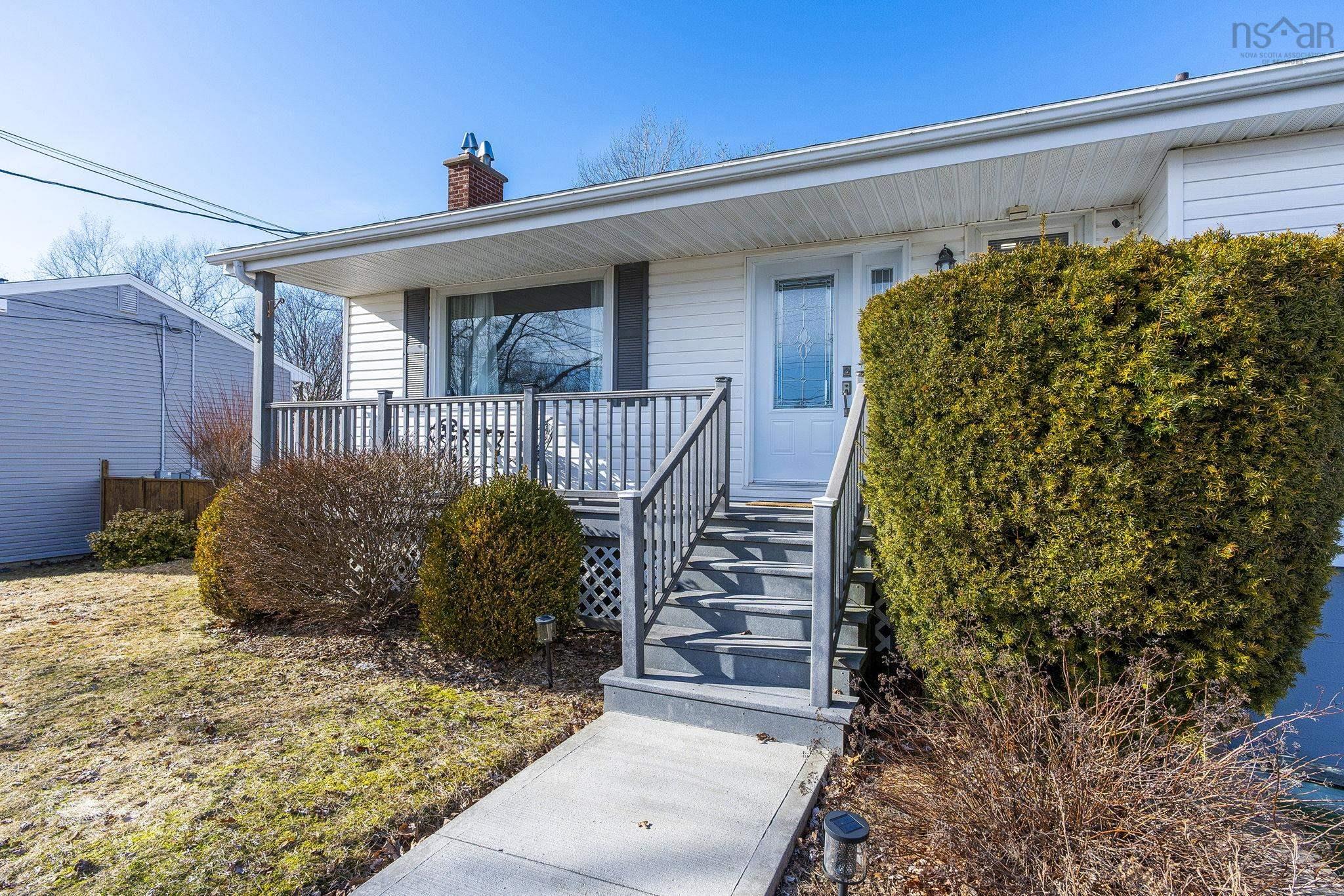 $539,900.00: 56 Ellenvale Avenue, Dartmouth