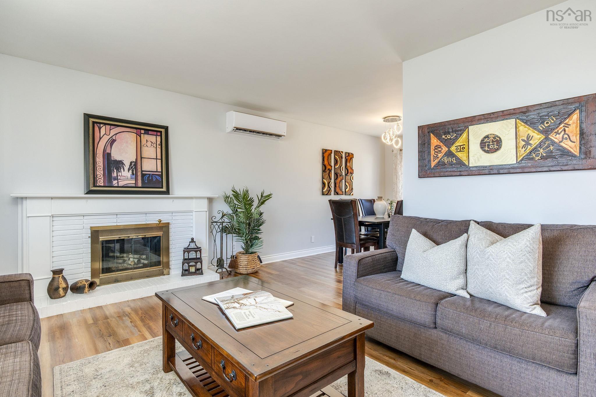 $539,900.00: 56 Ellenvale Avenue, Dartmouth