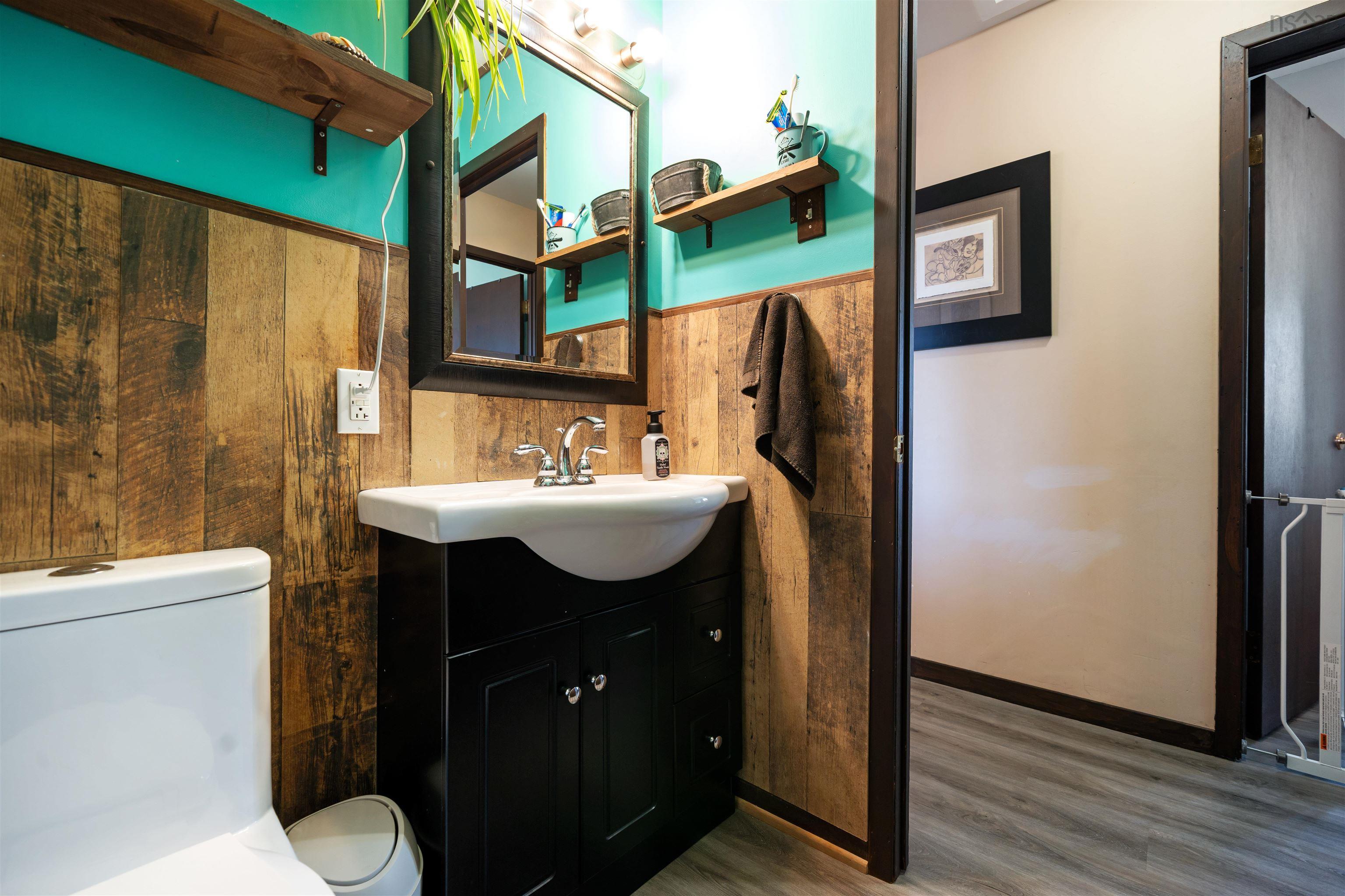 $369,900.00: 20 MONTERY Drive, Salmon River