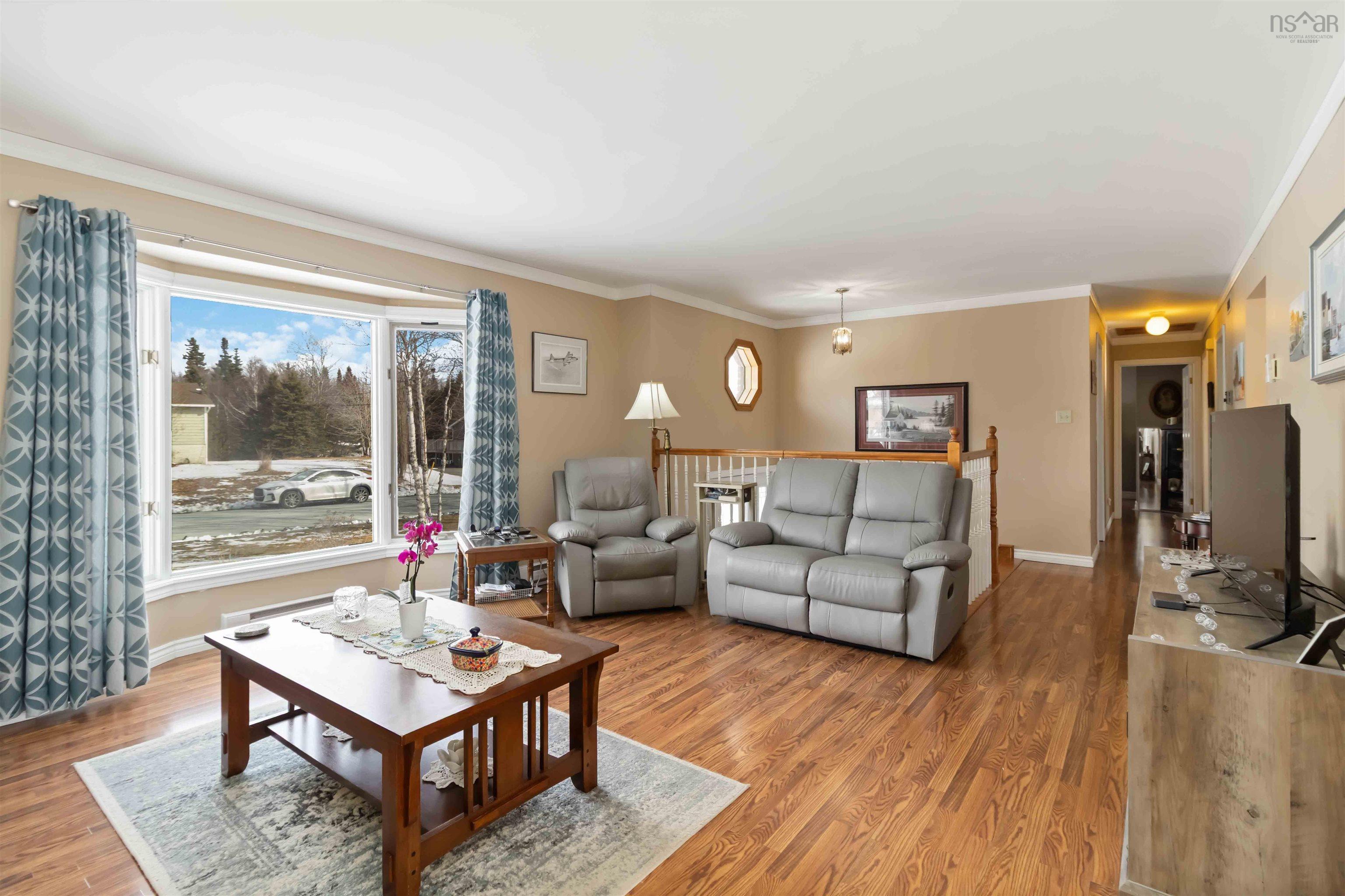 $550,000.00: 110 Hebb Drive, Lawrencetown