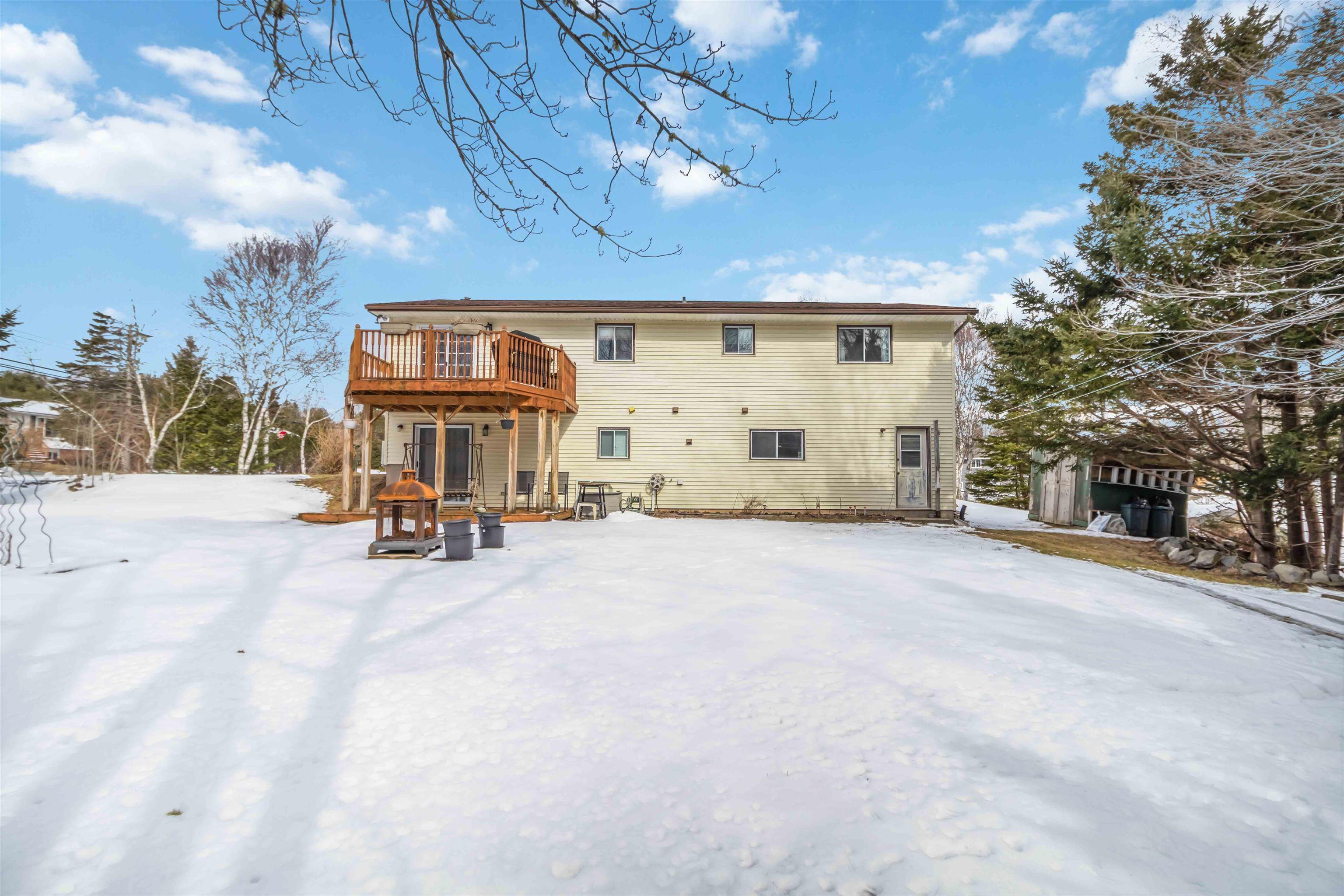 $550,000.00: 110 Hebb Drive, Lawrencetown