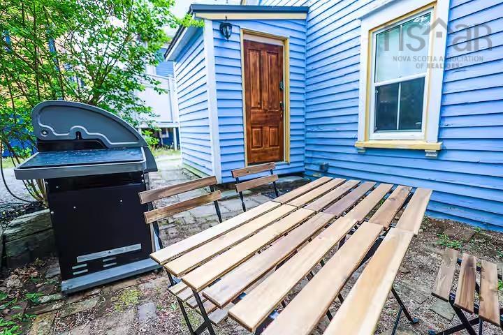$499,900.00: 9 Prince Street, Lunenburg