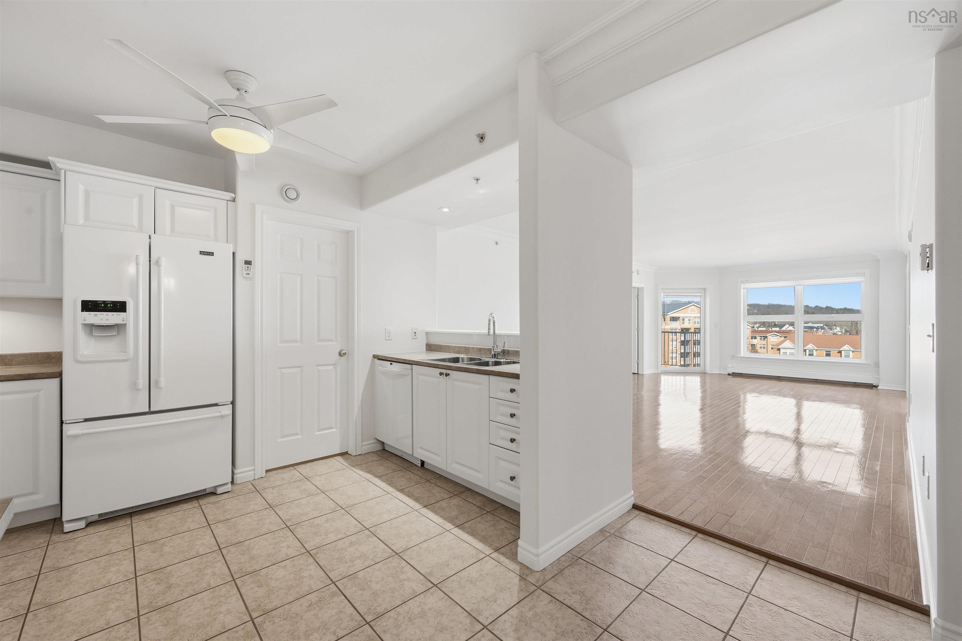 $635,000.00: 403 99 Waterfront Drive, Bedford