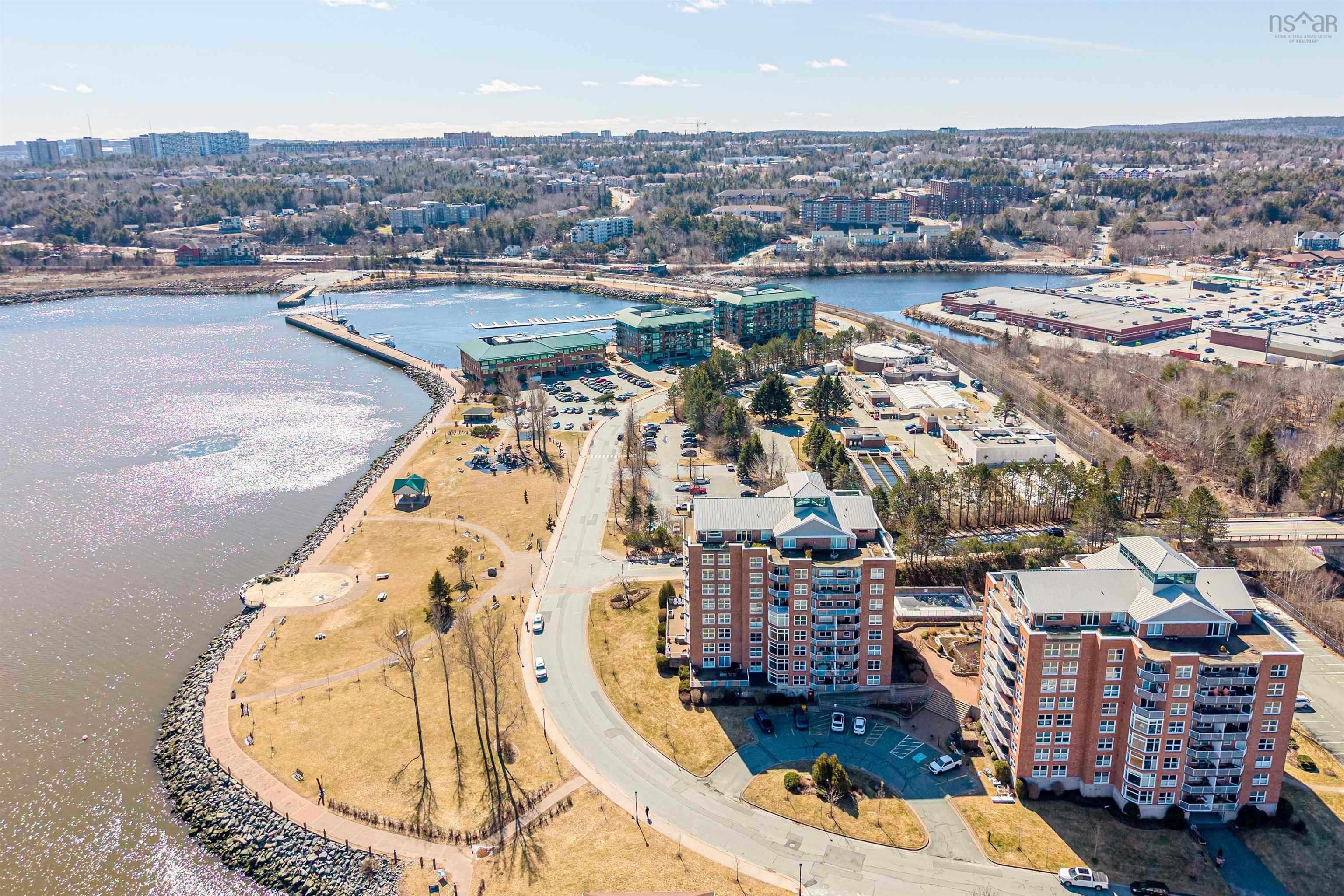 $635,000.00: 403 99 Waterfront Drive, Bedford