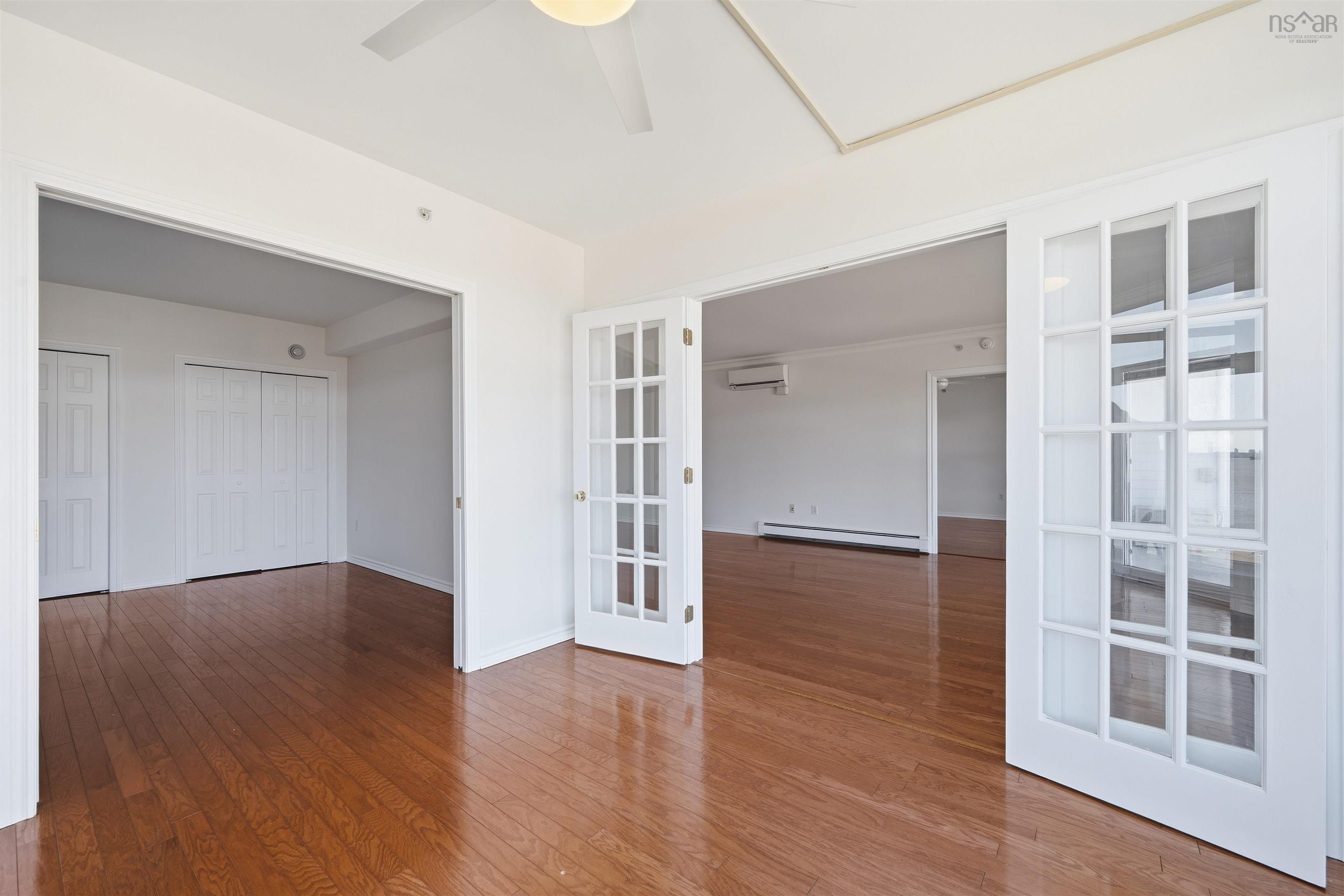 $635,000.00: 403 99 Waterfront Drive, Bedford