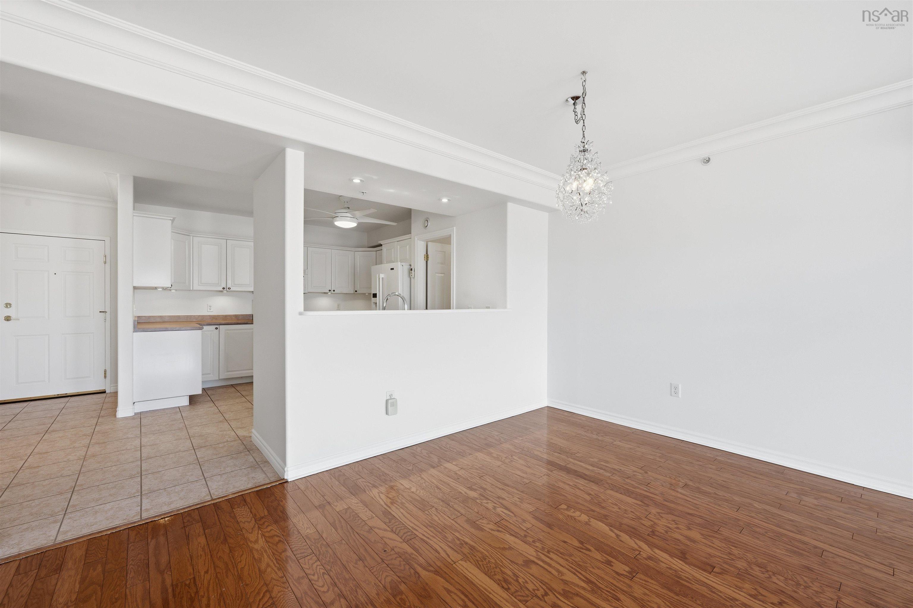 $635,000.00: 403 99 Waterfront Drive, Bedford