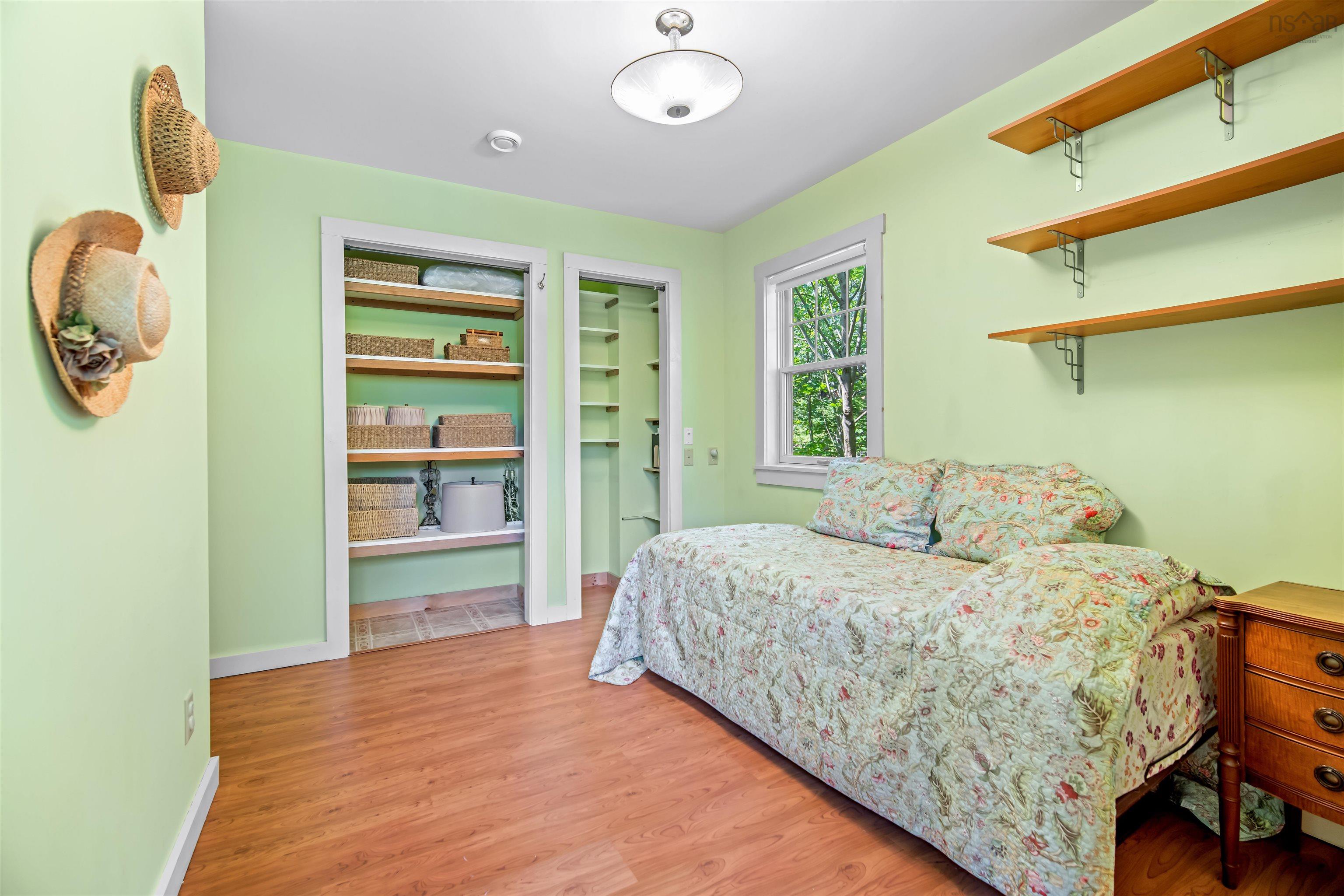 $945,000.00: 24 Hamshaw Drive, Halifax