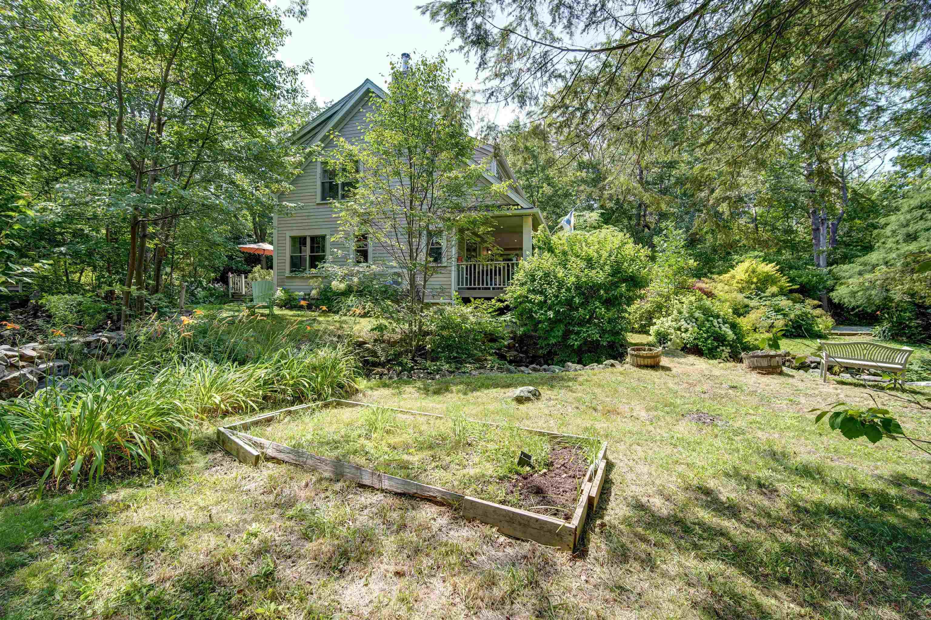 $945,000.00: 24 Hamshaw Drive, Halifax