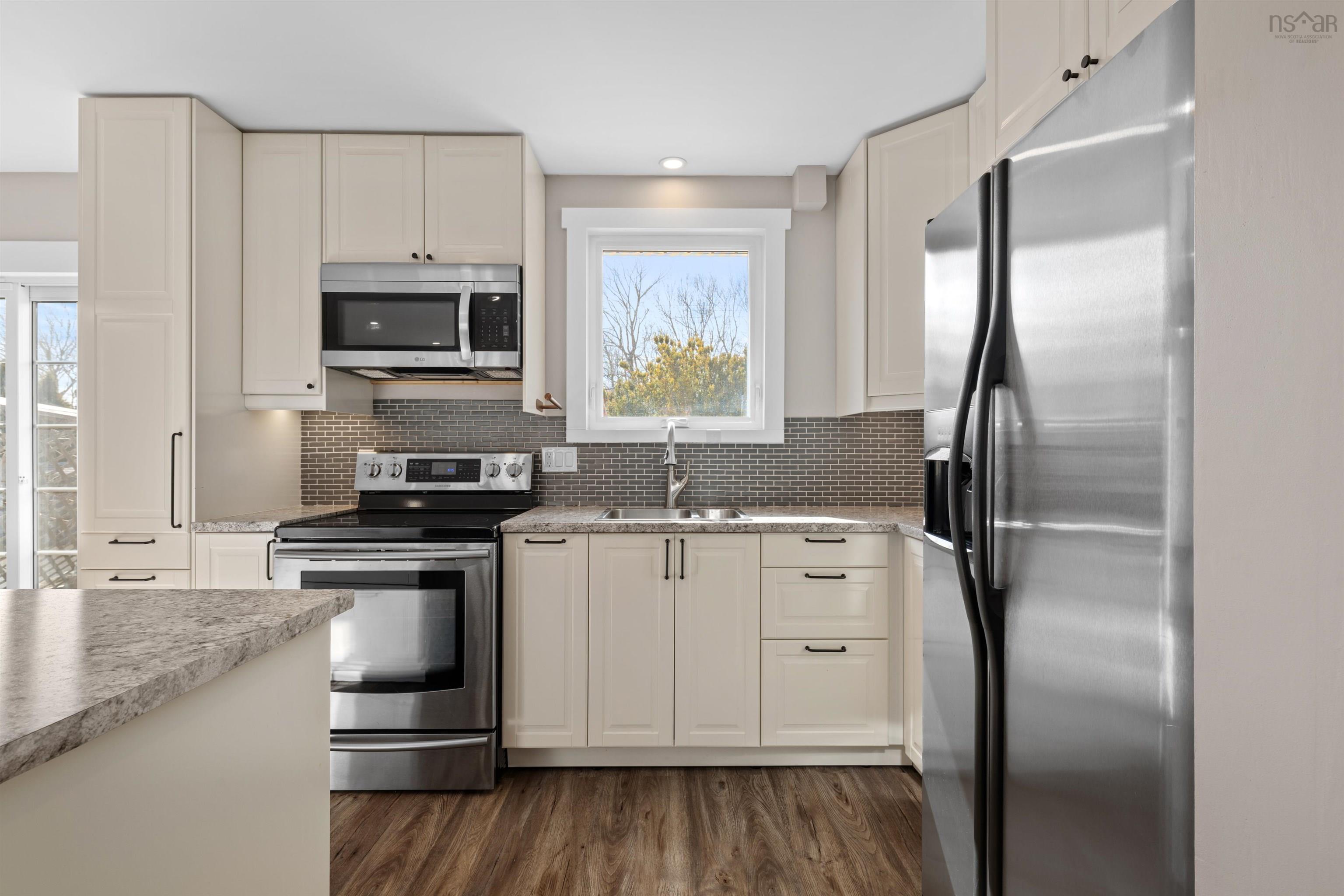 $595,000.00: 2 Delmac Court, Dartmouth