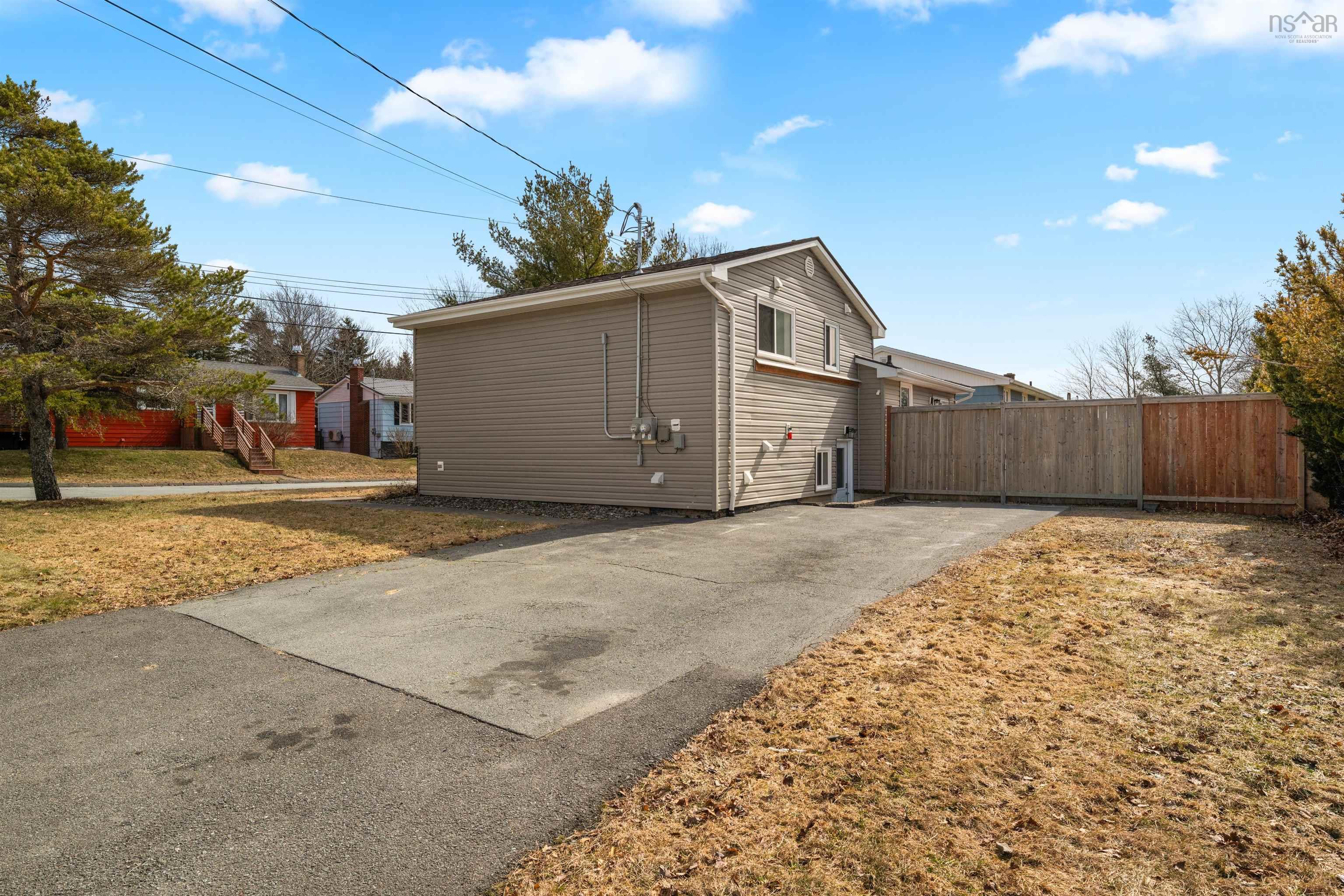 $595,000.00: 2 Delmac Court, Dartmouth