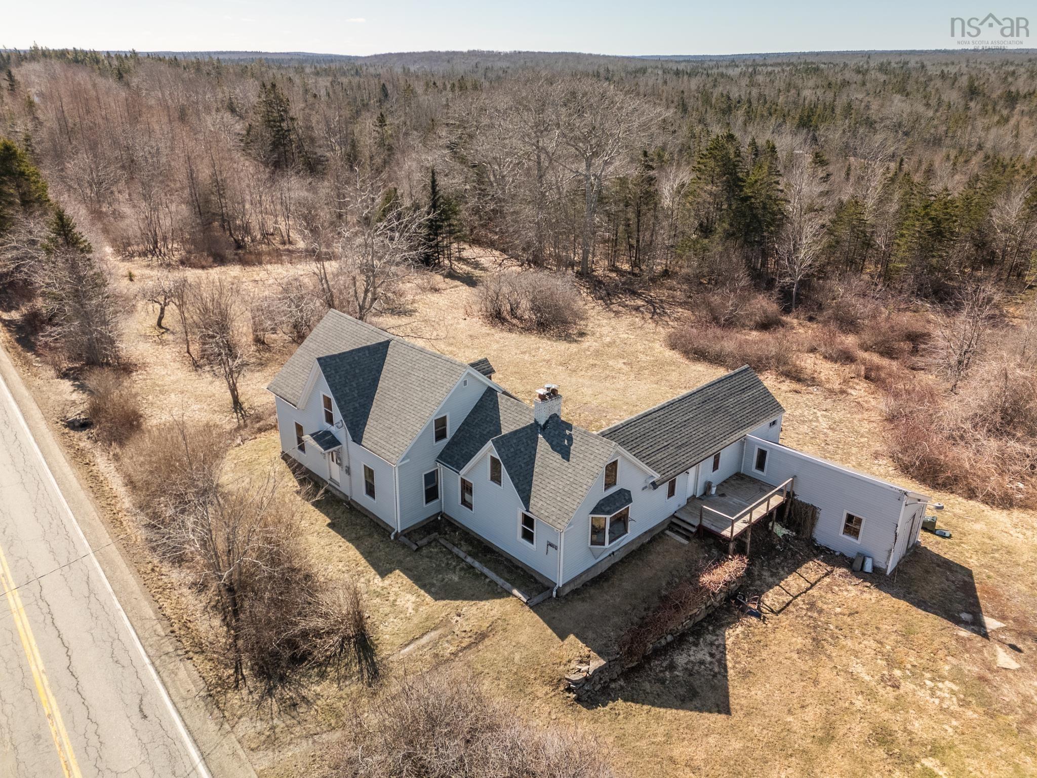 $349,900.00: 4607 Highway 340 Highway, Carleton