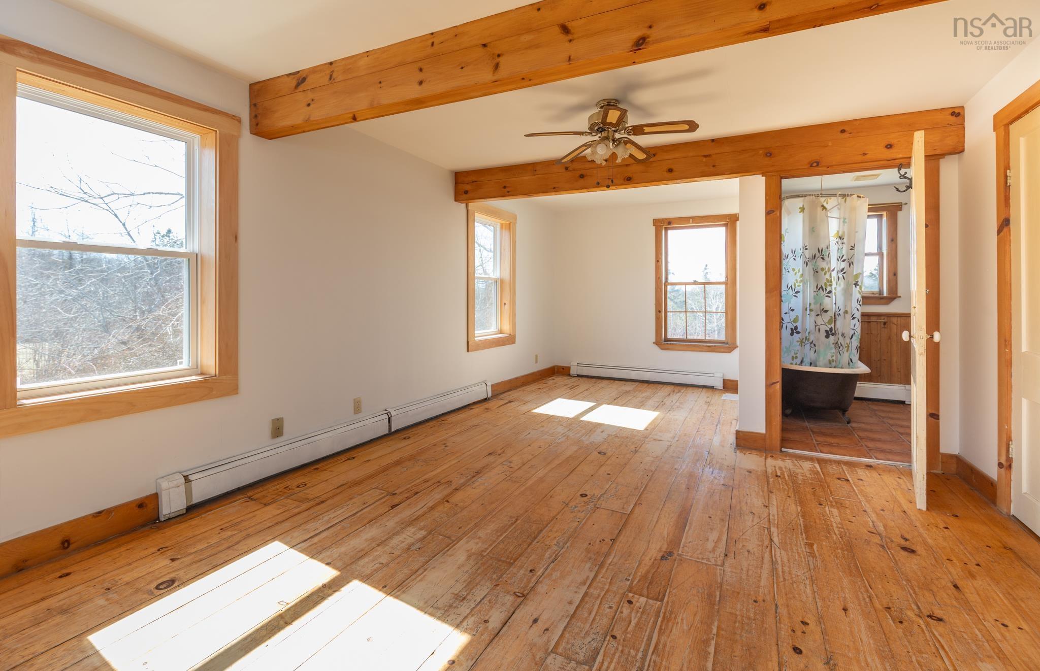 $349,900.00: 4607 Highway 340 Highway, Carleton