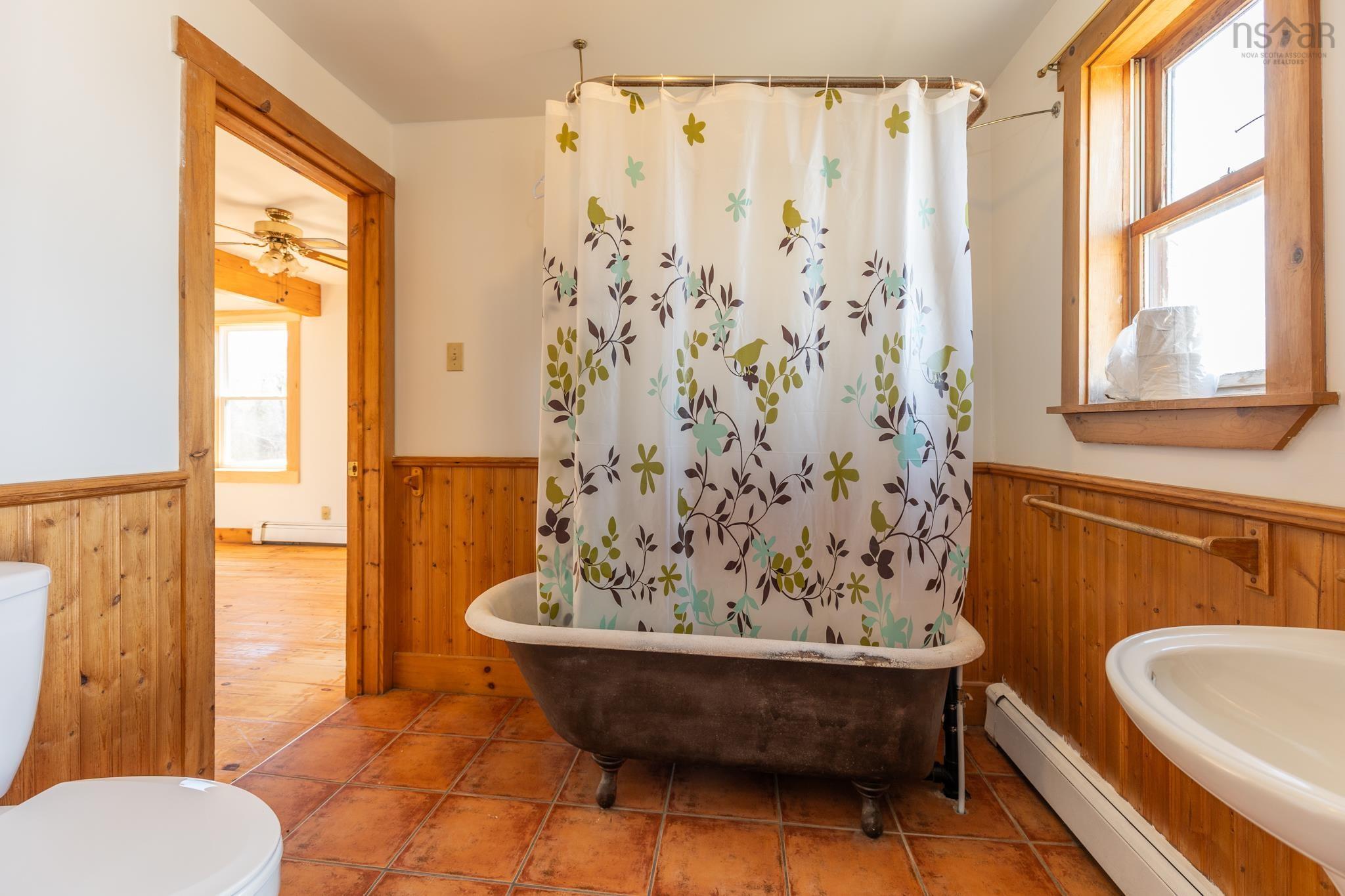 $349,900.00: 4607 Highway 340 Highway, Carleton