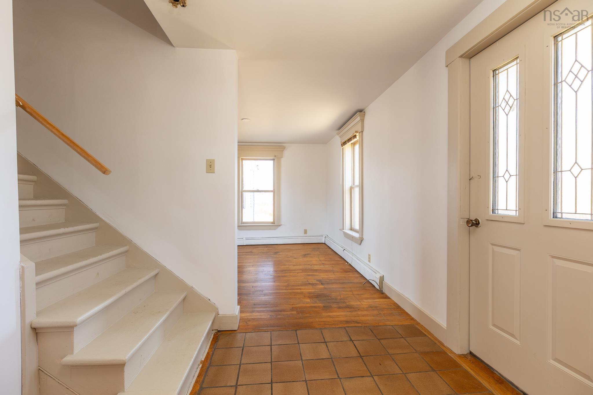 $349,900.00: 4607 Highway 340 Highway, Carleton