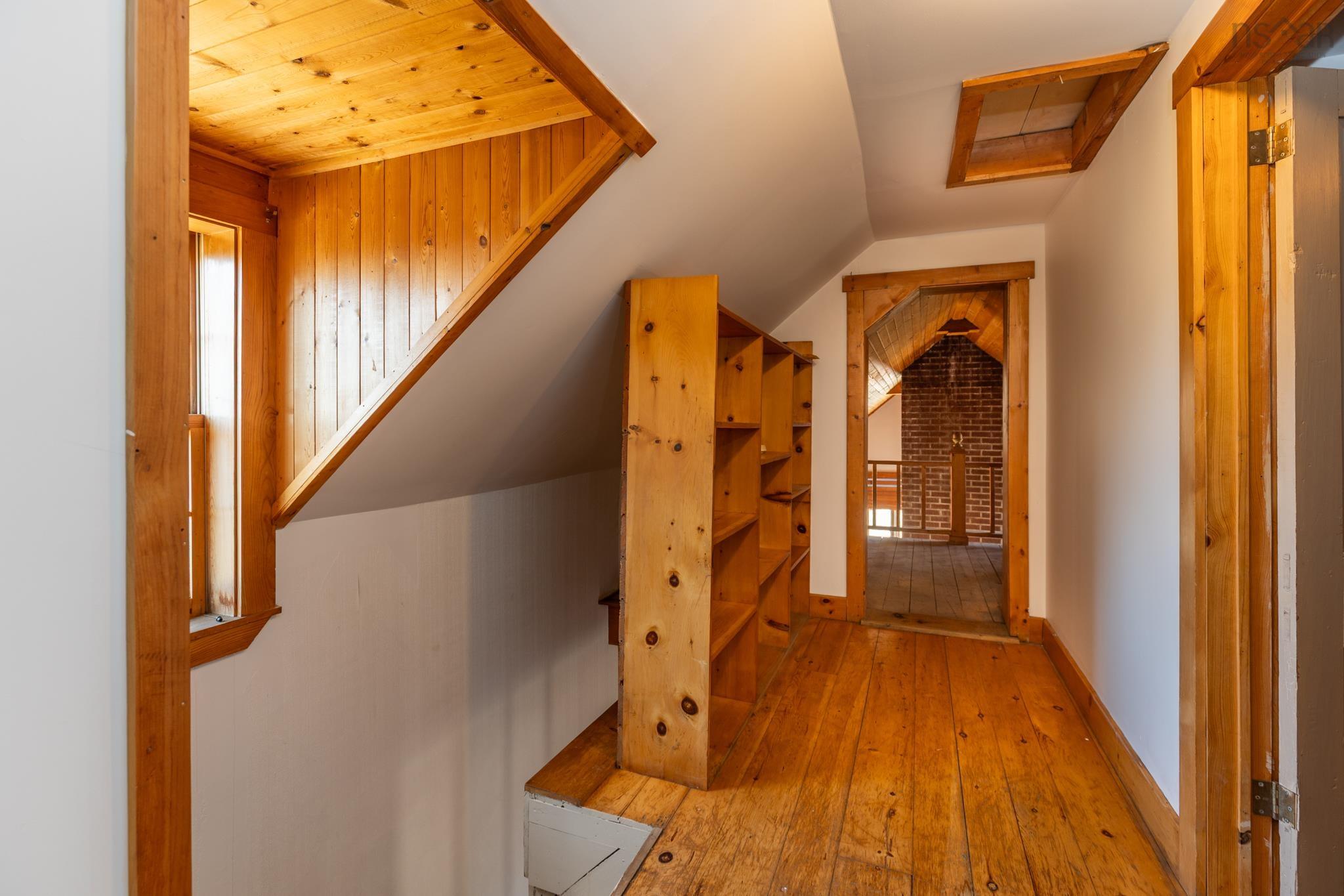 $349,900.00: 4607 Highway 340 Highway, Carleton