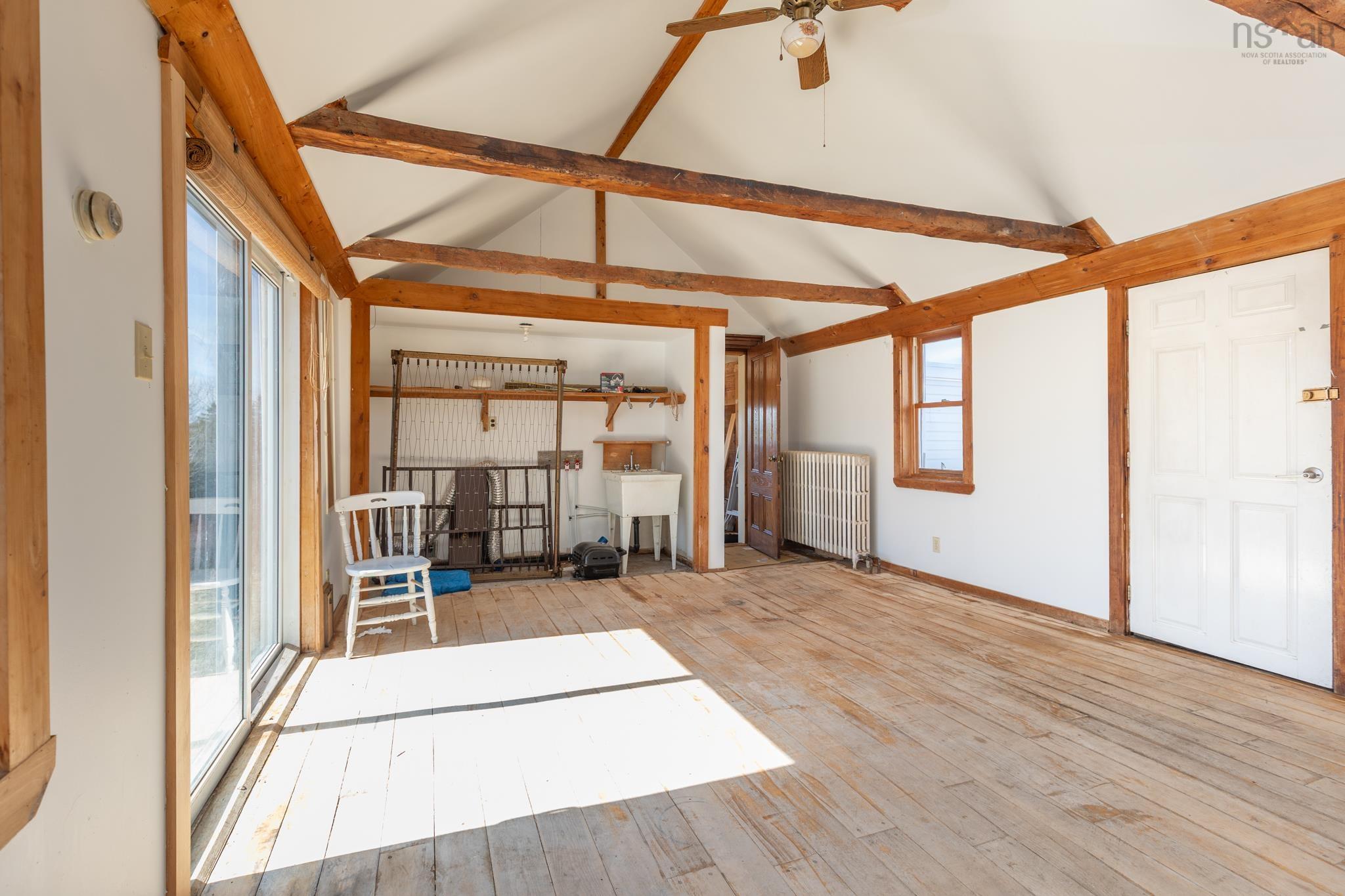 $349,900.00: 4607 Highway 340 Highway, Carleton