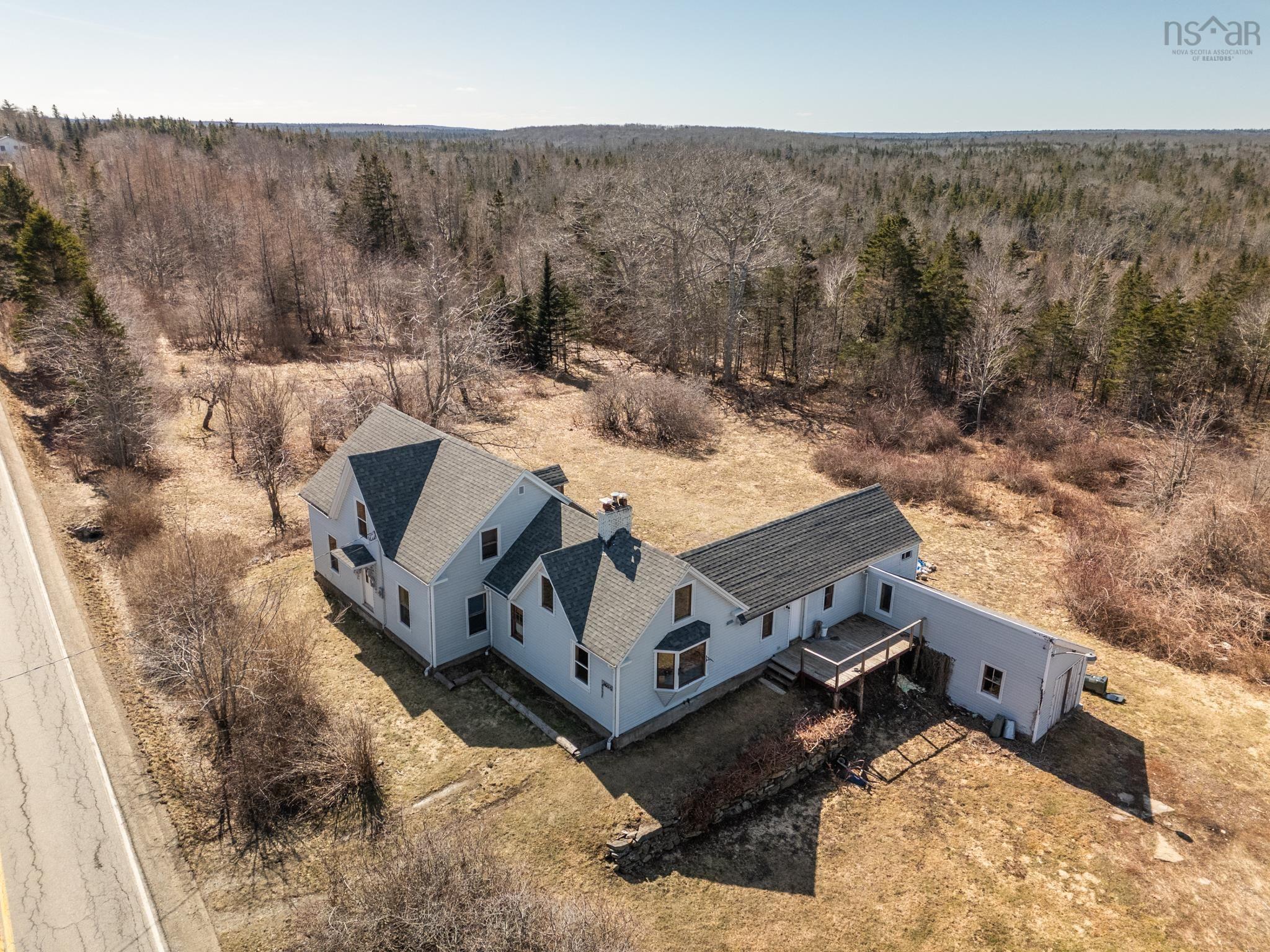 $349,900.00: 4607 Highway 340 Highway, Carleton