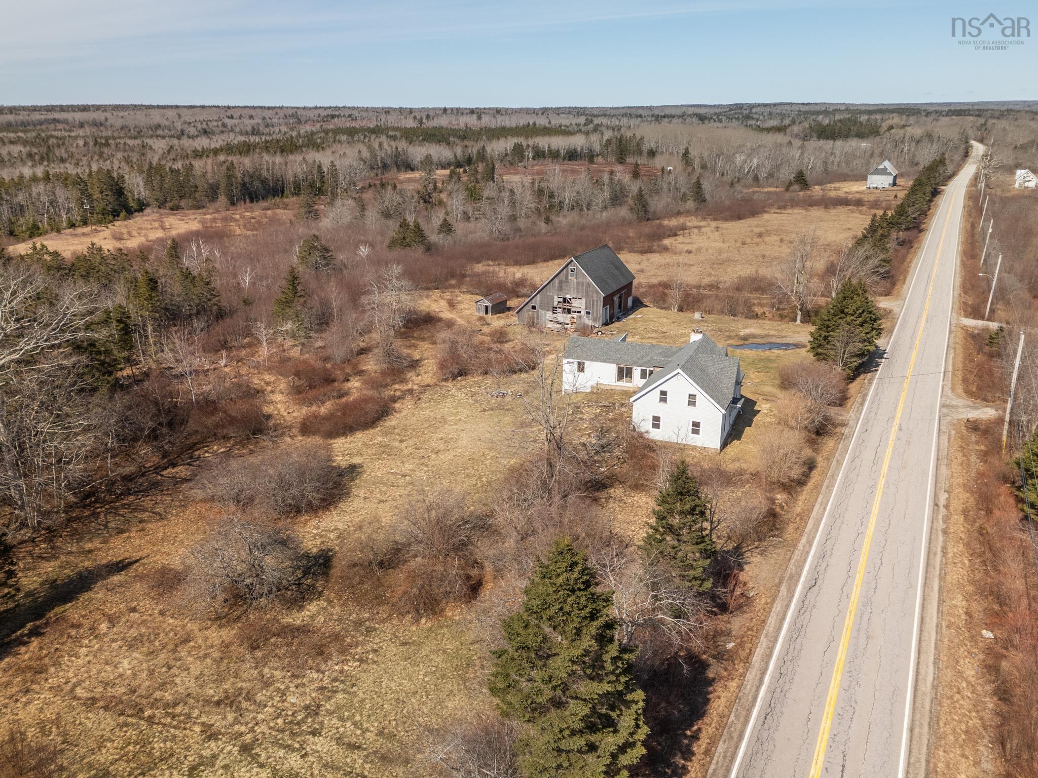 $349,900.00: 4607 Highway 340 Highway, Carleton