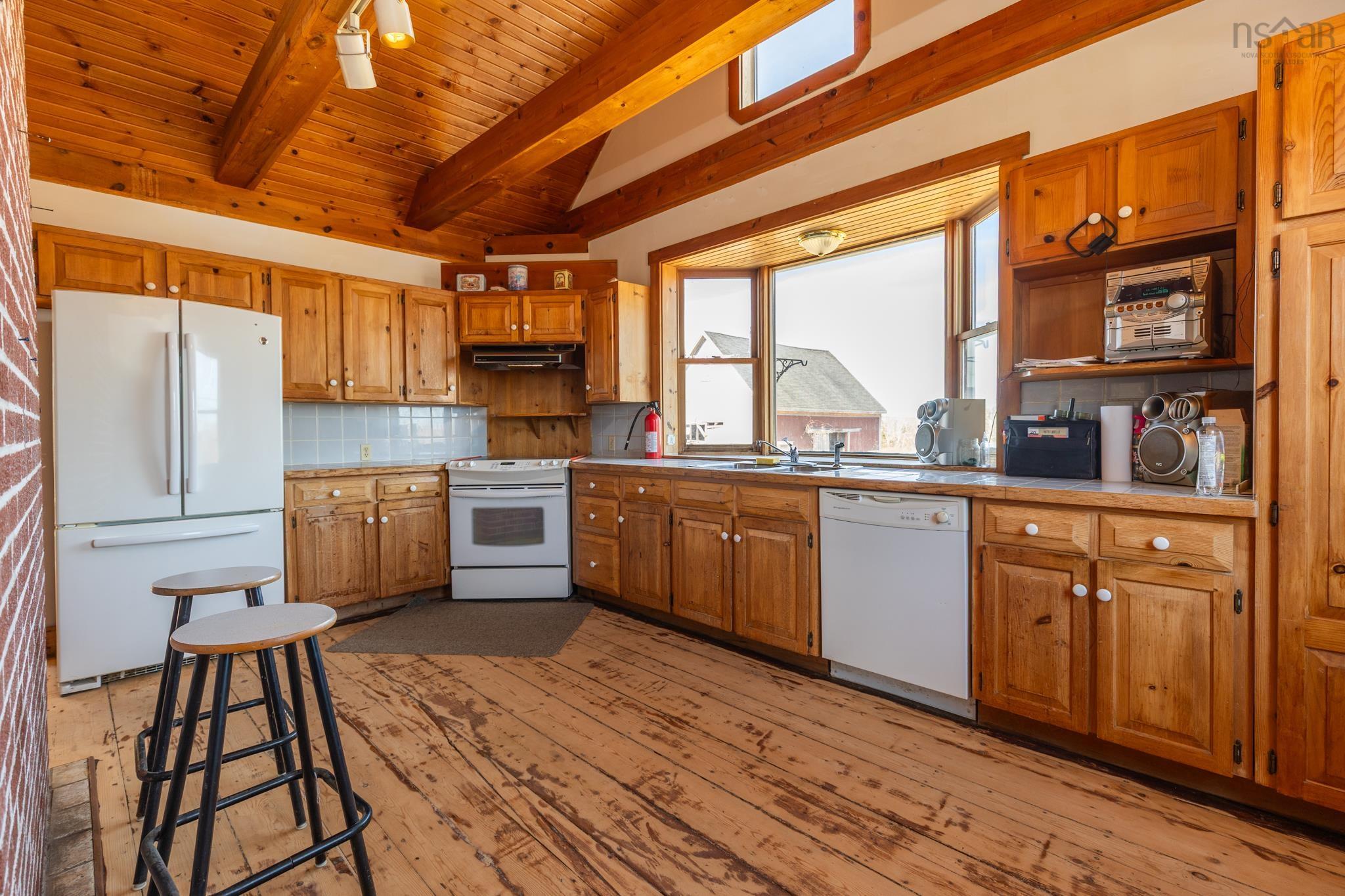 $349,900.00: 4607 Highway 340 Highway, Carleton