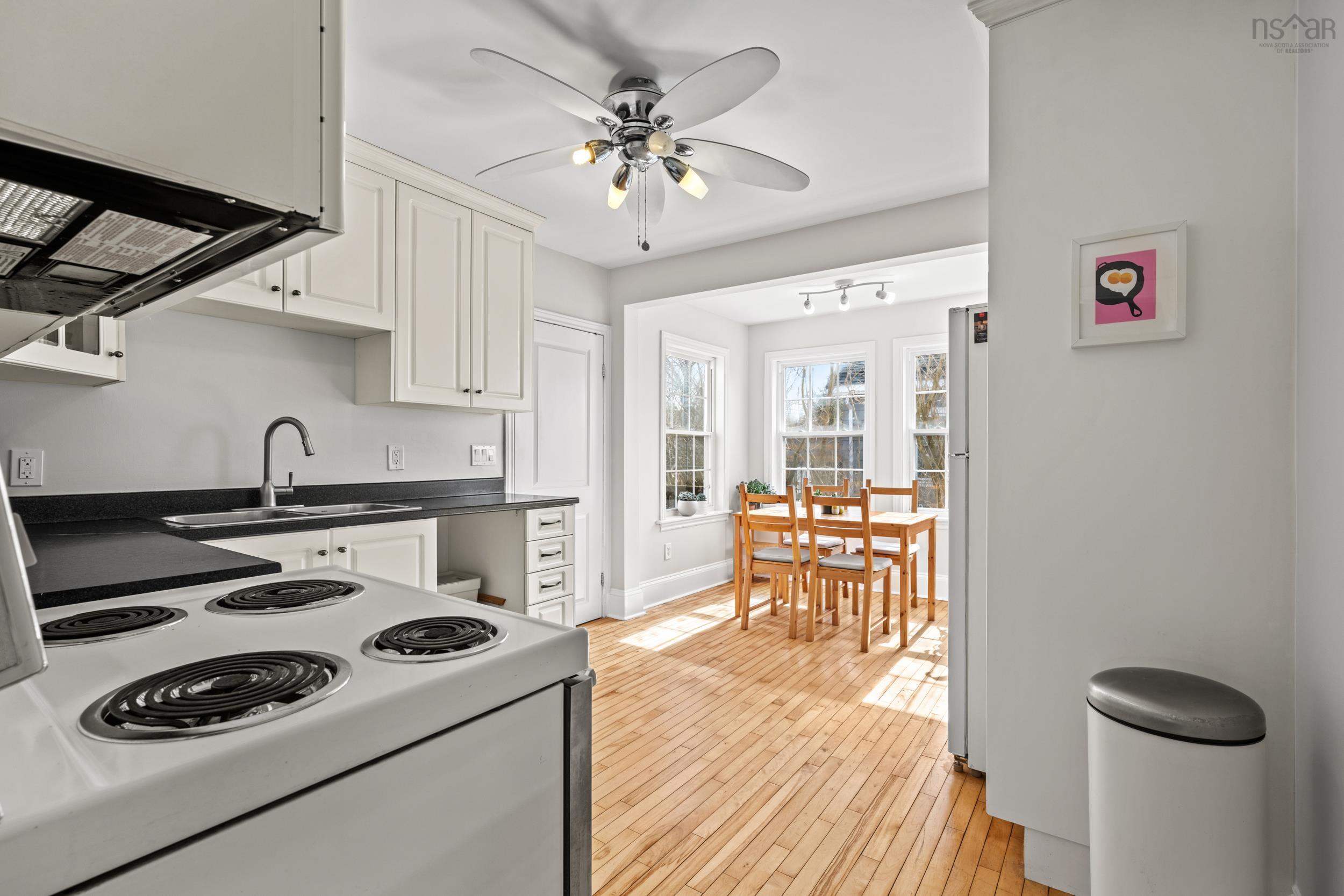 $435,000.00: 3 Chestnut Lane, Dartmouth