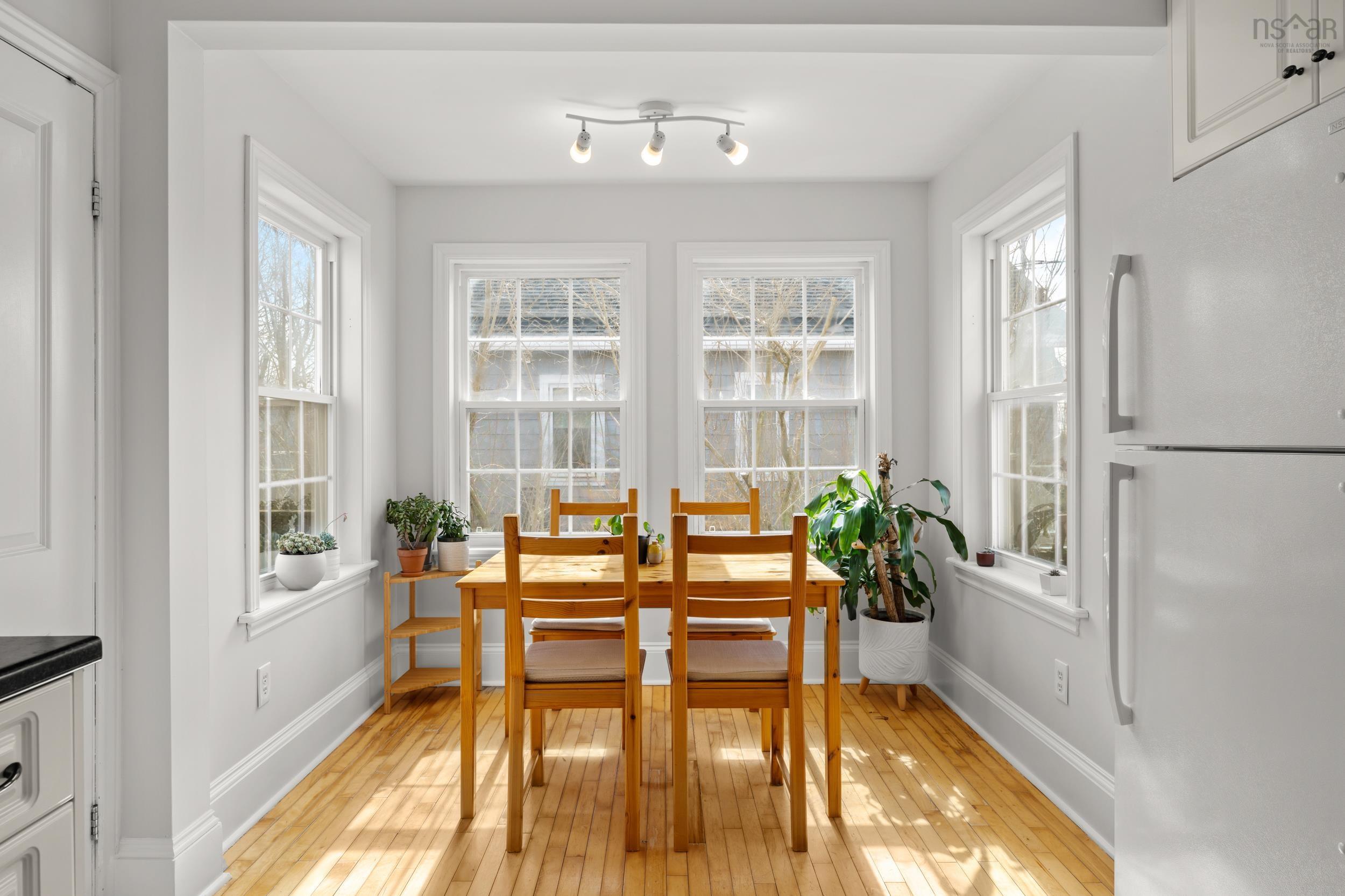 $435,000.00: 3 Chestnut Lane, Dartmouth