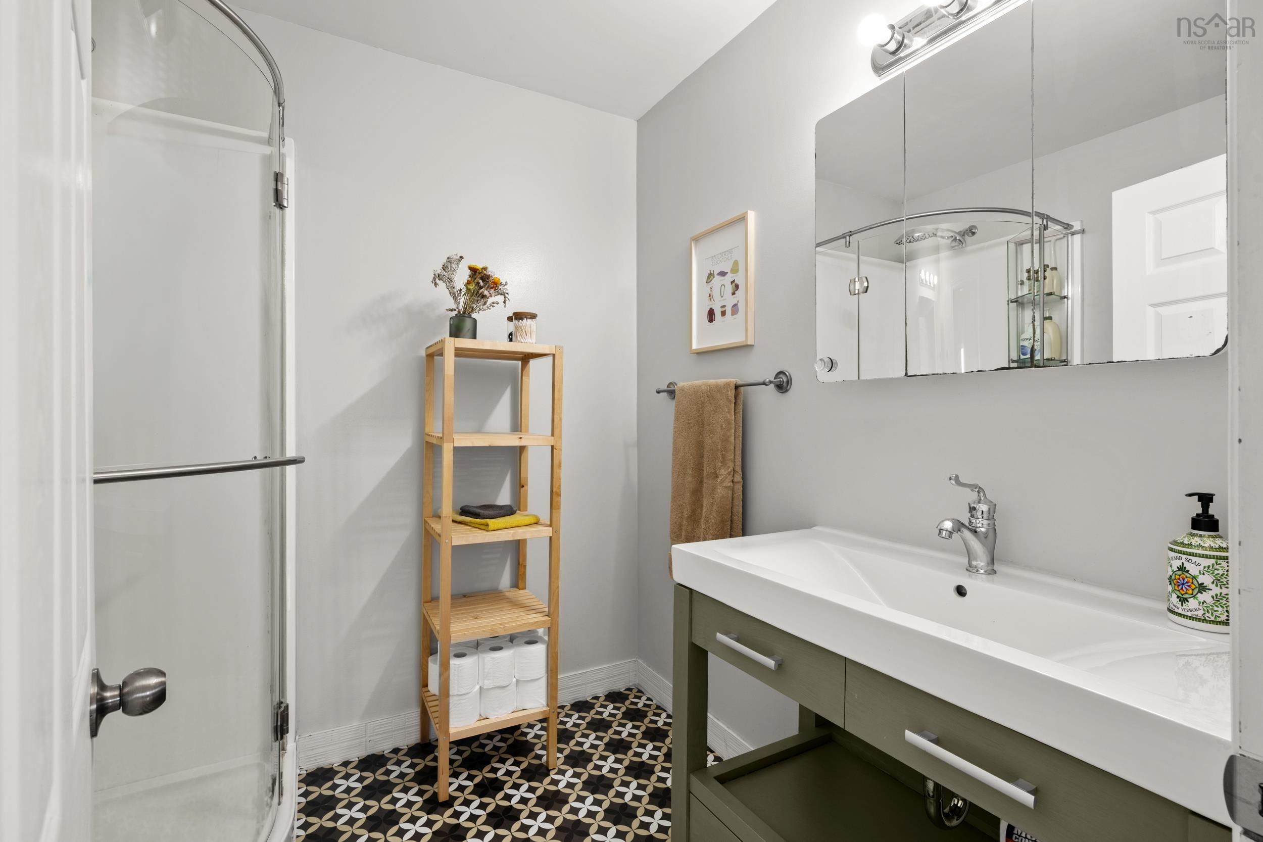 $435,000.00: 3 Chestnut Lane, Dartmouth