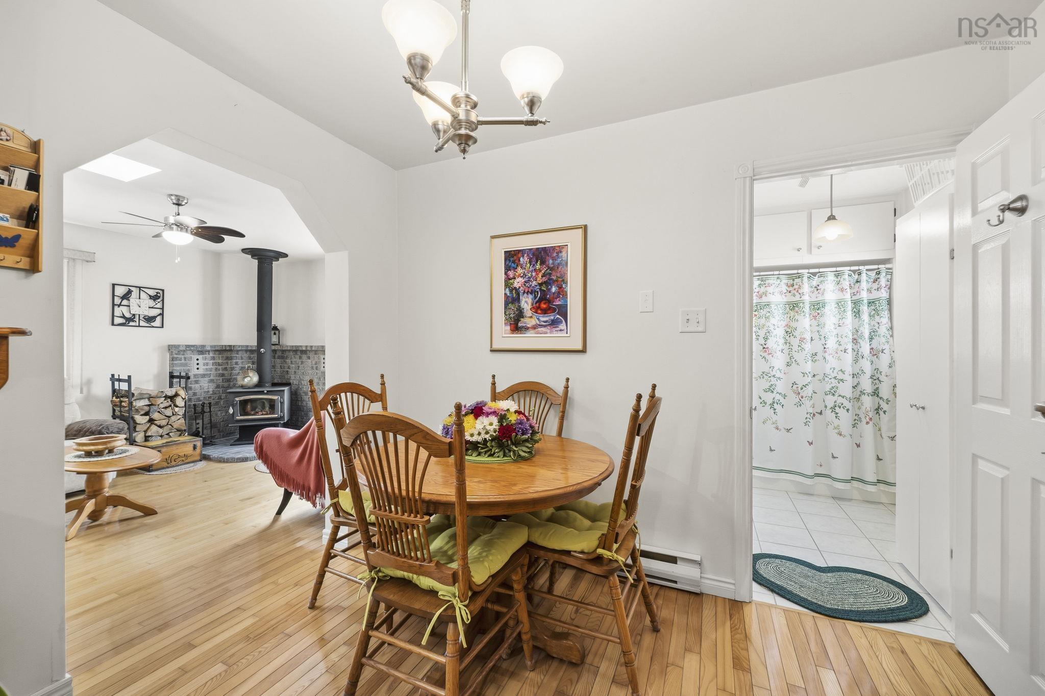 $399,900.00: 59 Charlie Lane, Pine Grove