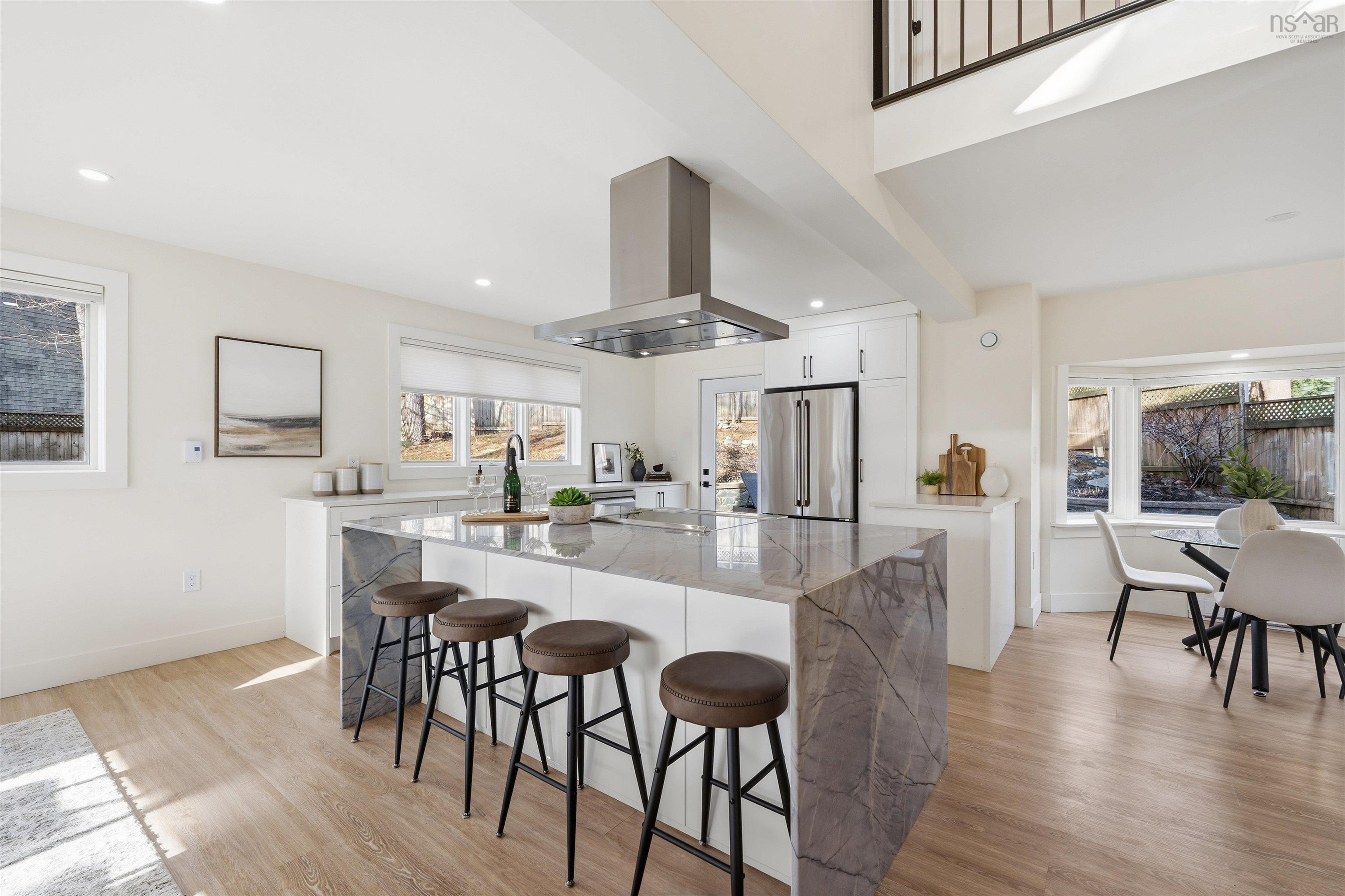 $982,000.00: 680 Shore Drive, Bedford