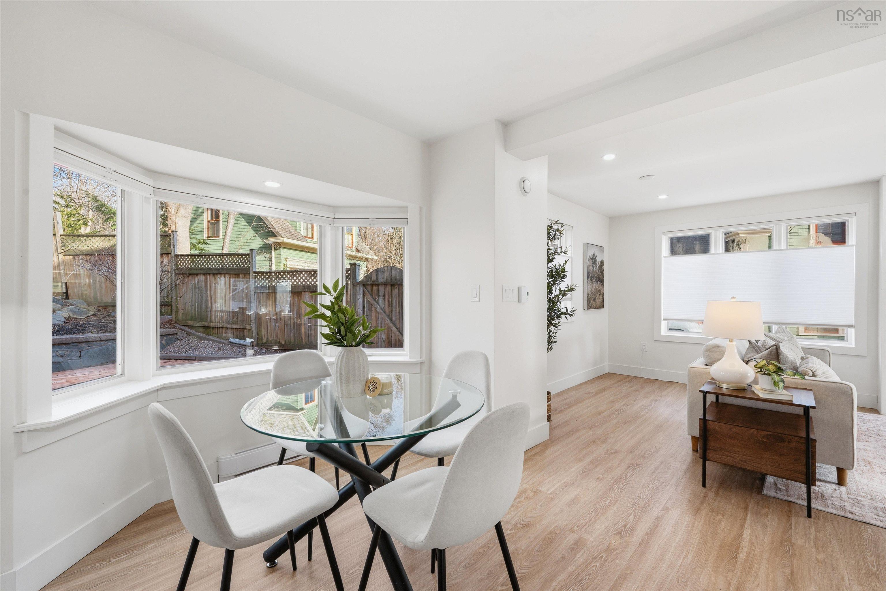 $982,000.00: 680 Shore Drive, Bedford