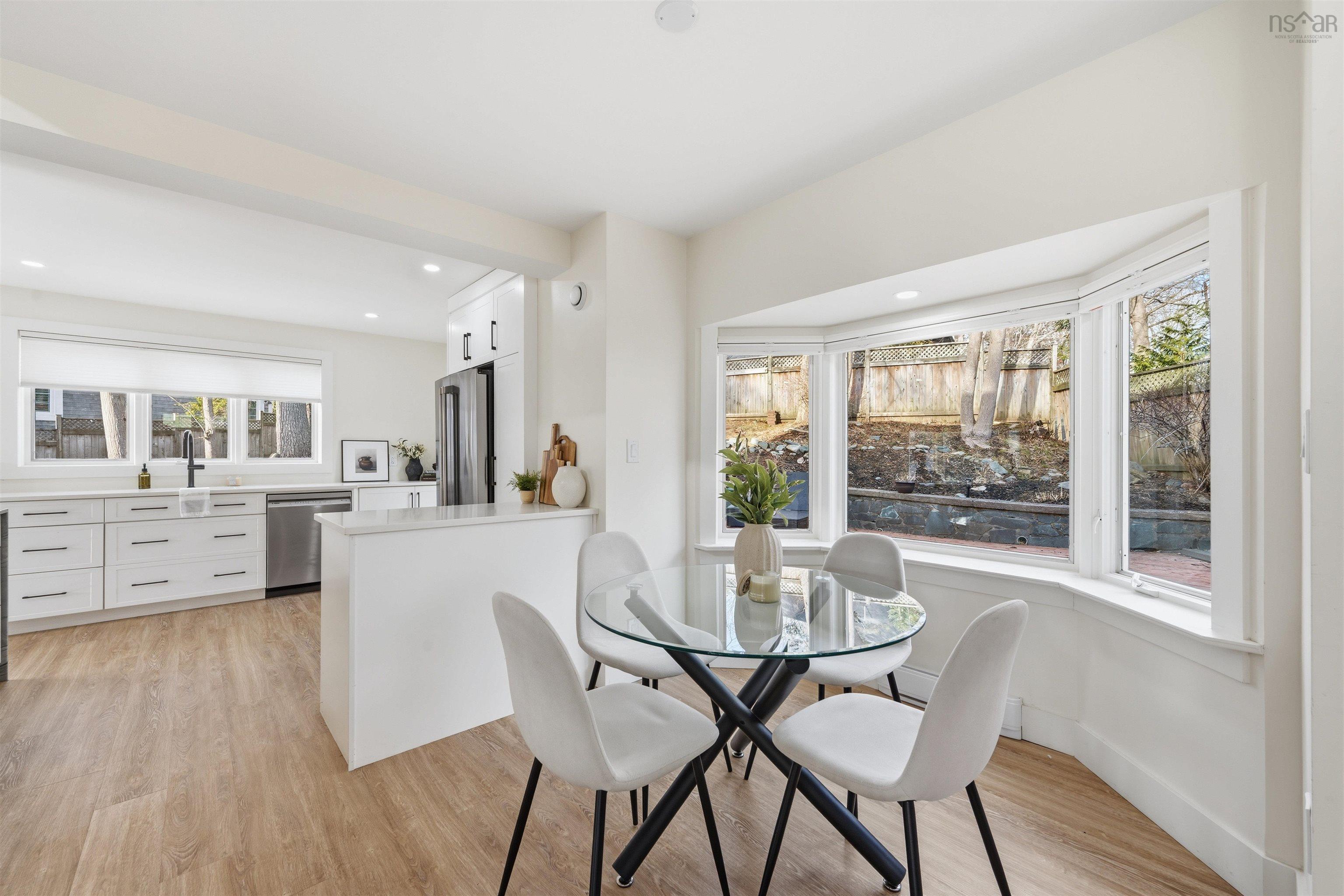 $982,000.00: 680 Shore Drive, Bedford