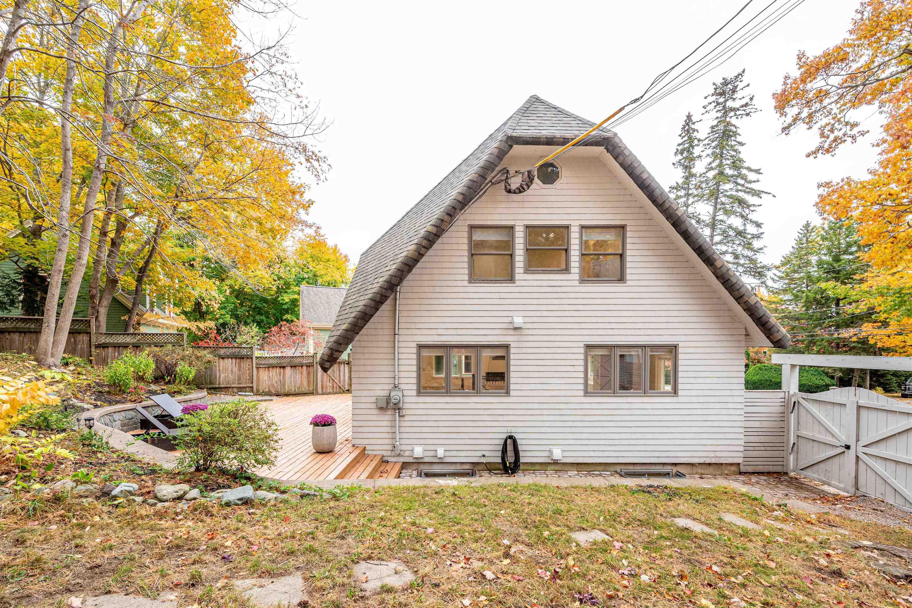 $982,000.00: 680 Shore Drive, Bedford