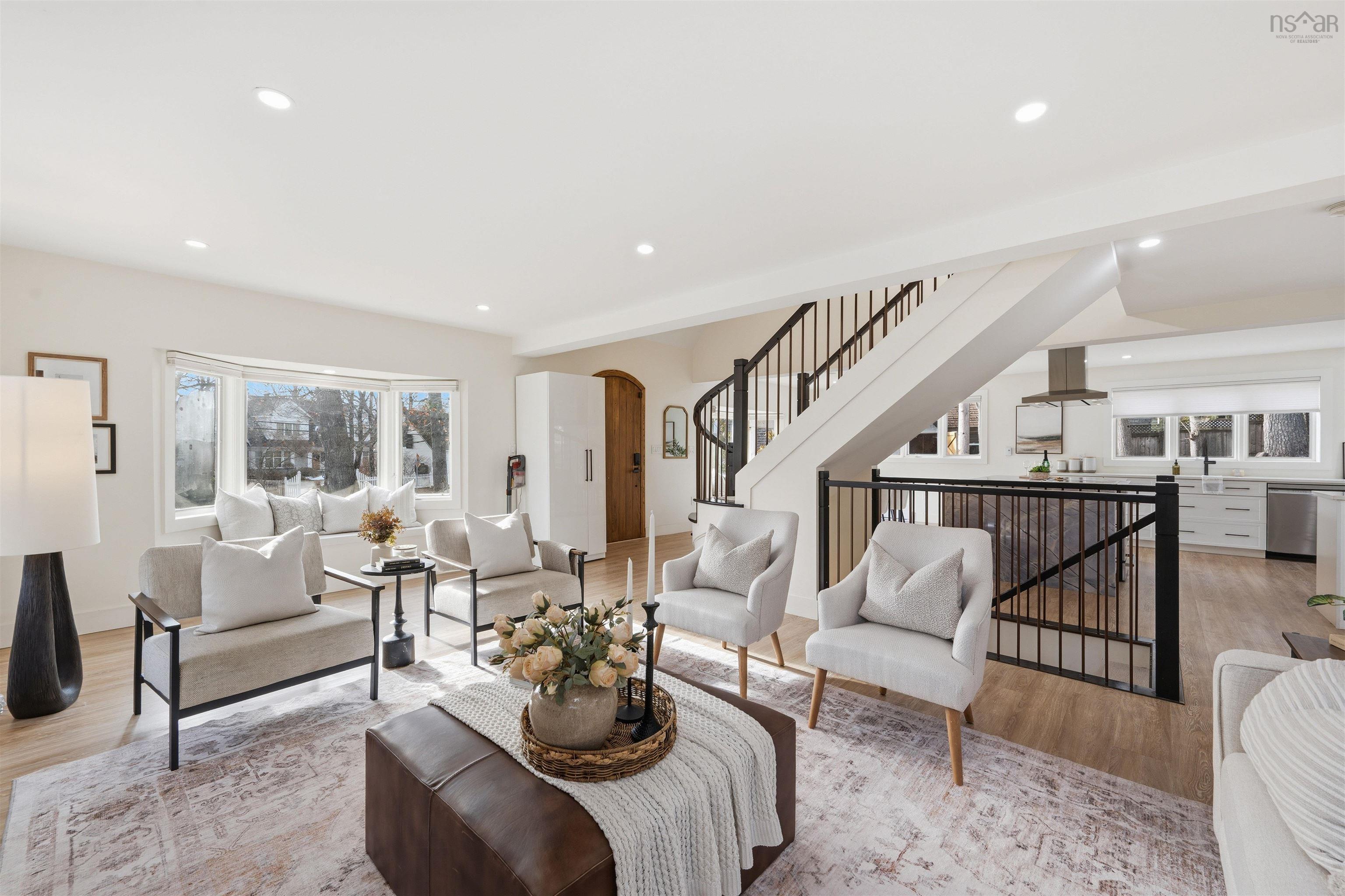 $982,000.00: 680 Shore Drive, Bedford