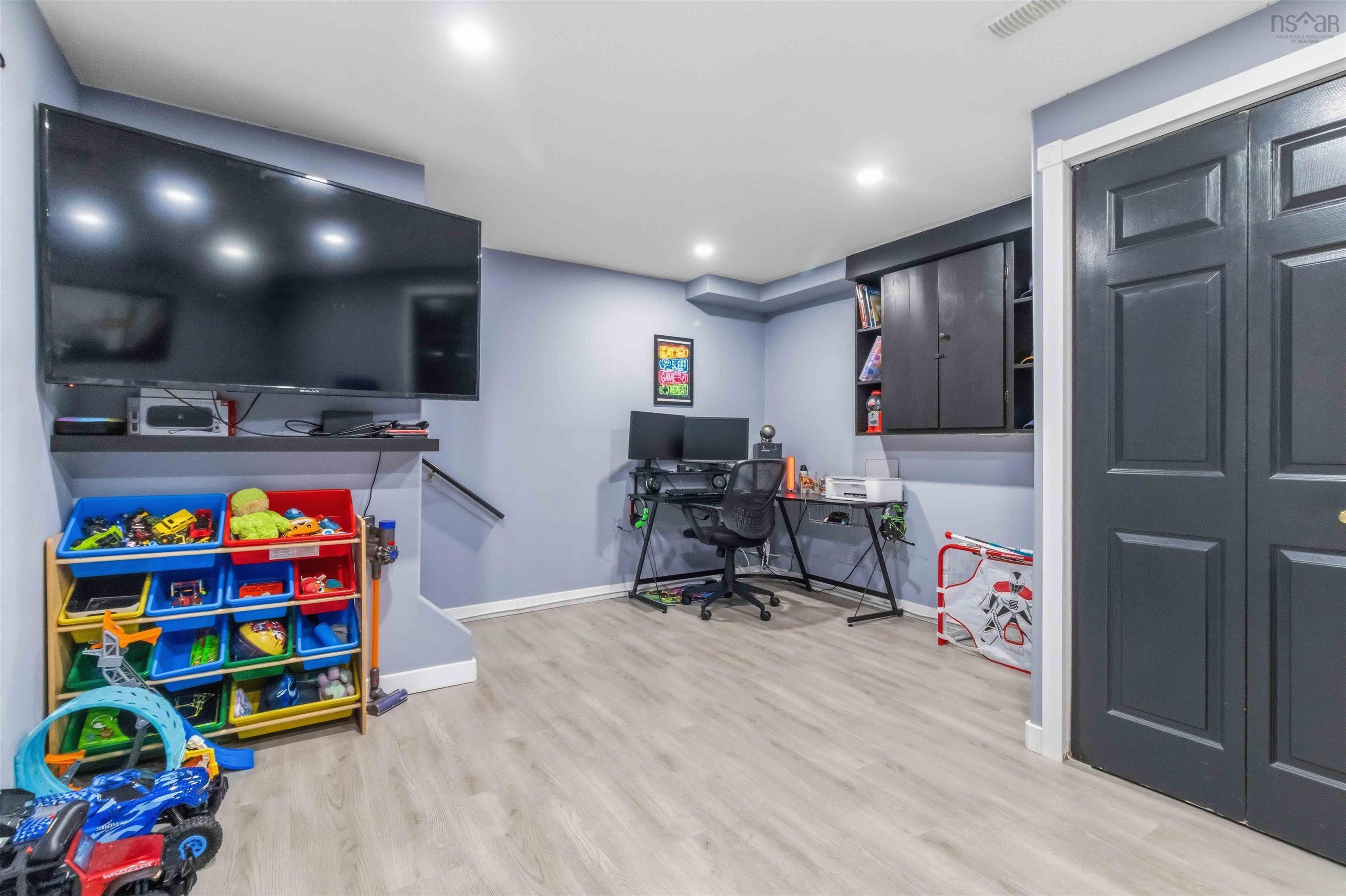 $389,900.00: 14 Matador Court, Lower Sackville