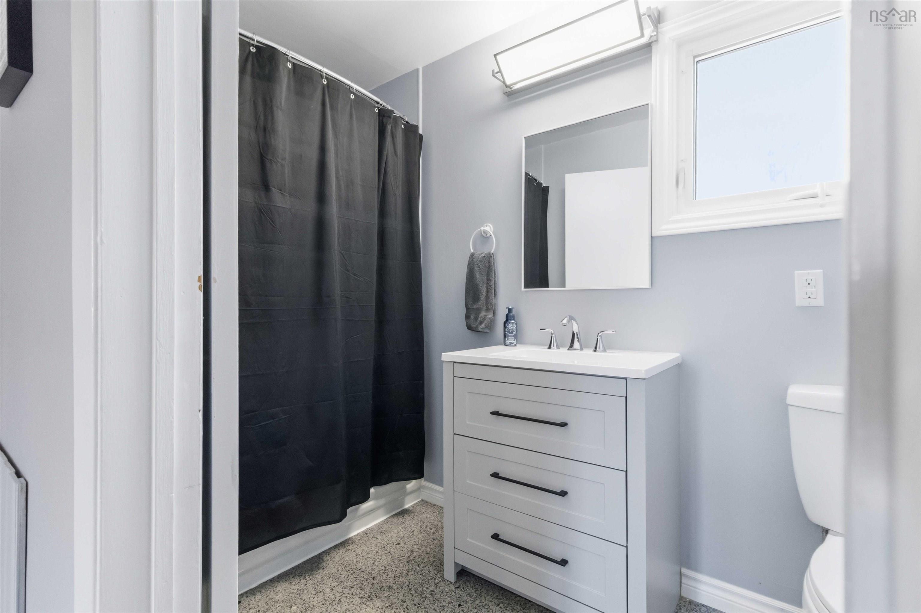 $389,900.00: 14 Matador Court, Lower Sackville