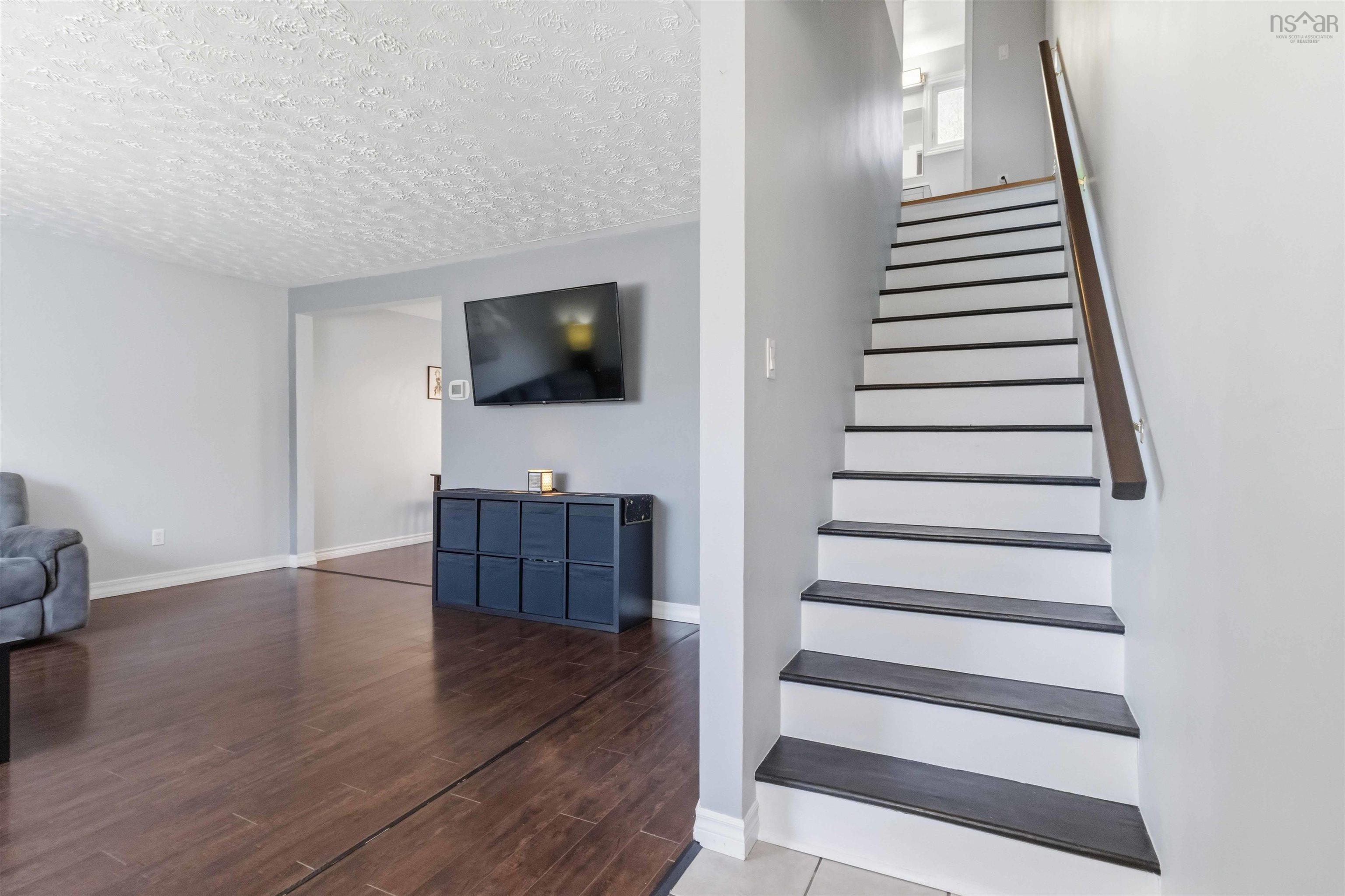 $389,900.00: 14 Matador Court, Lower Sackville