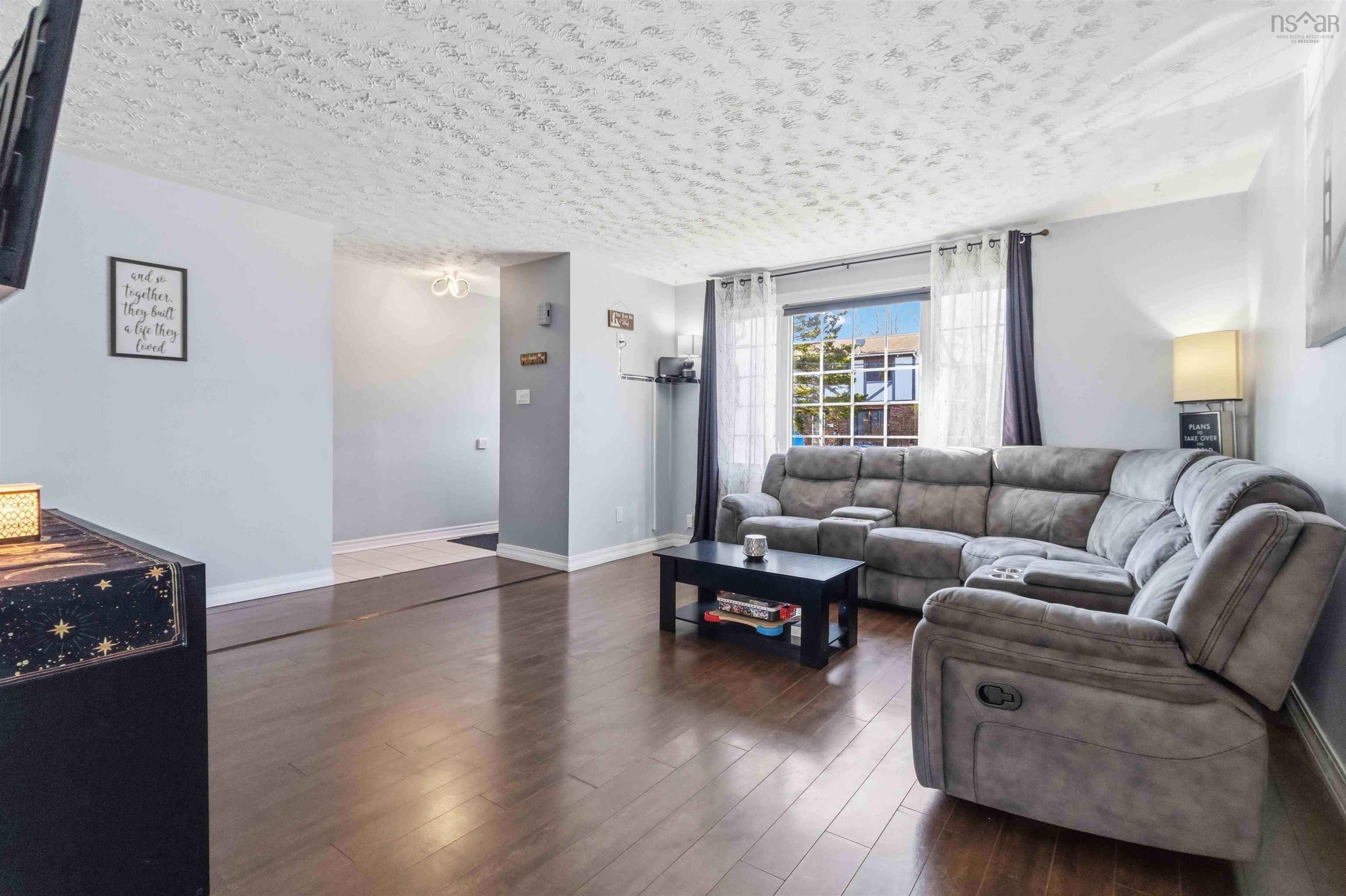 $389,900.00: 14 Matador Court, Lower Sackville