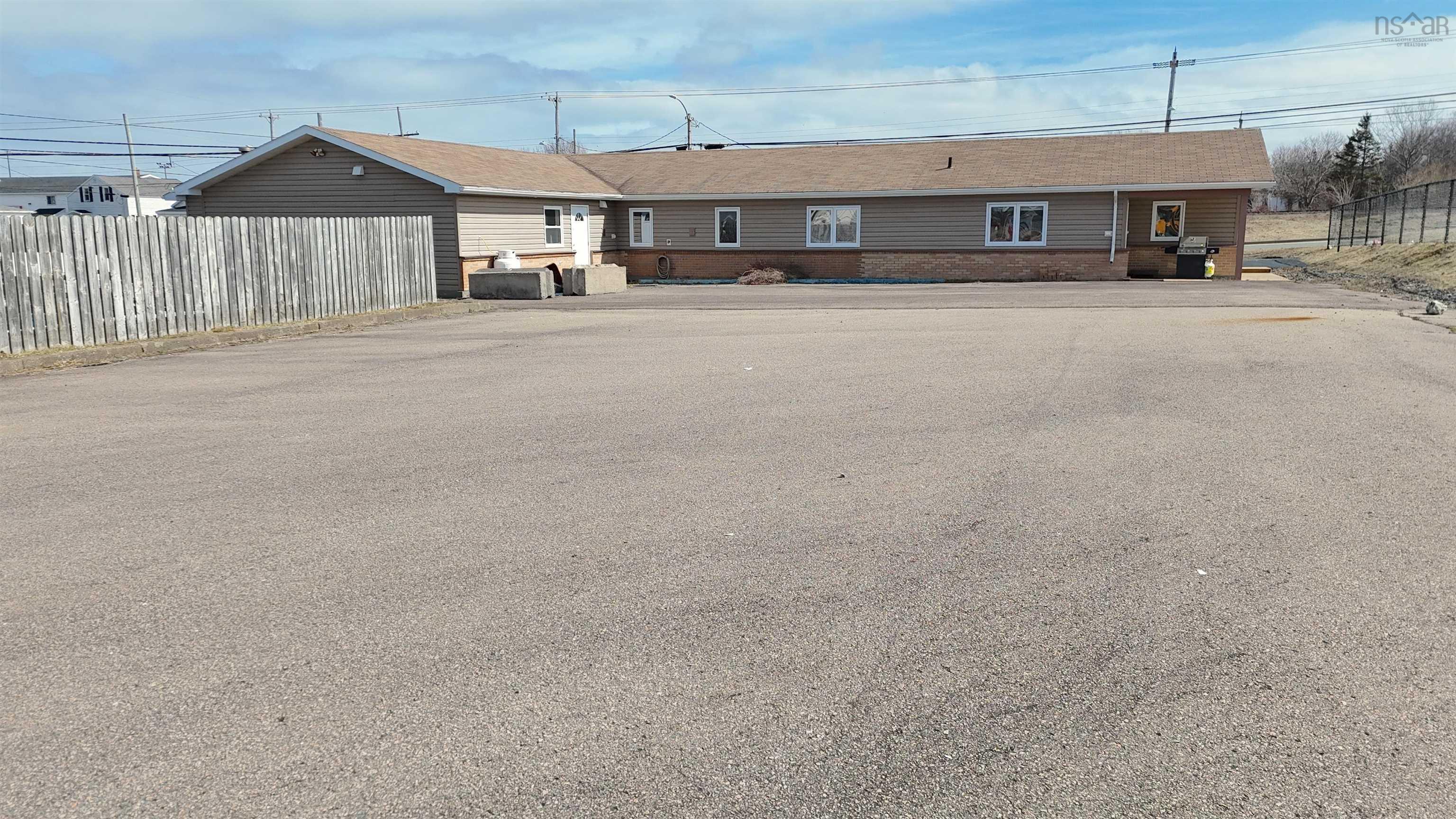 $799,000.00: 507 King Street, New Waterford