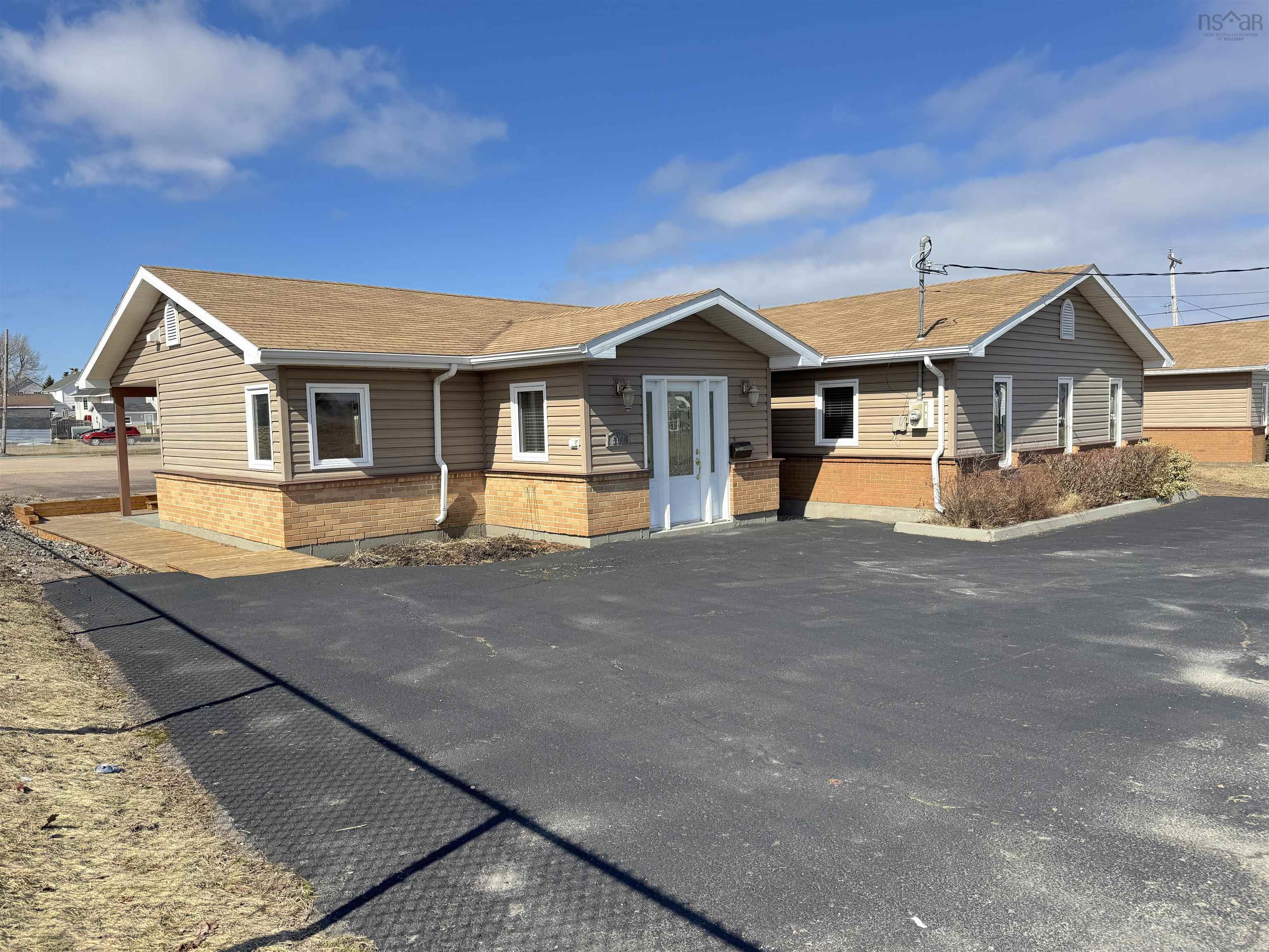 $725,000.00: 507 King Street, New Waterford