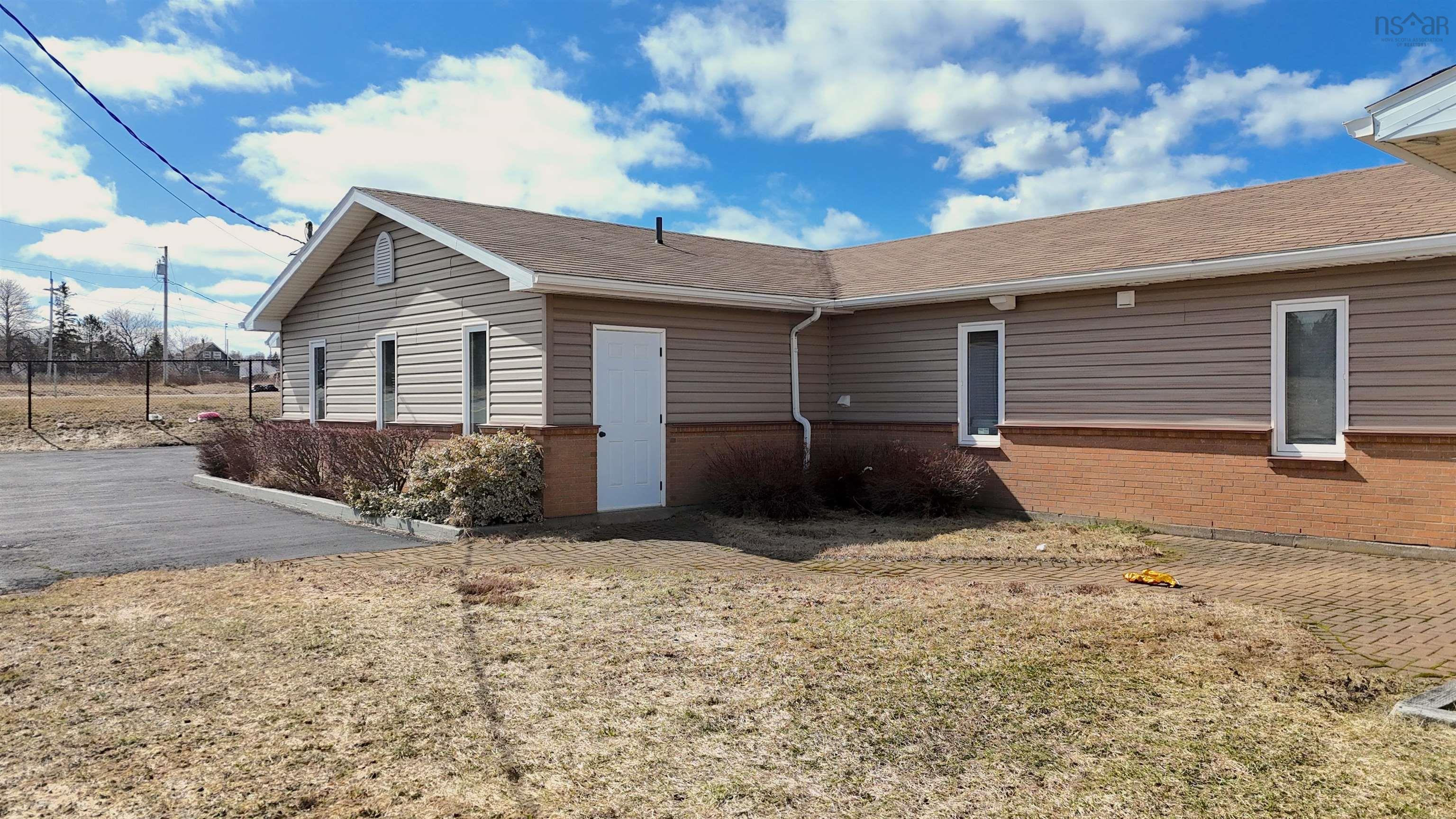 $799,000.00: 507 King Street, New Waterford