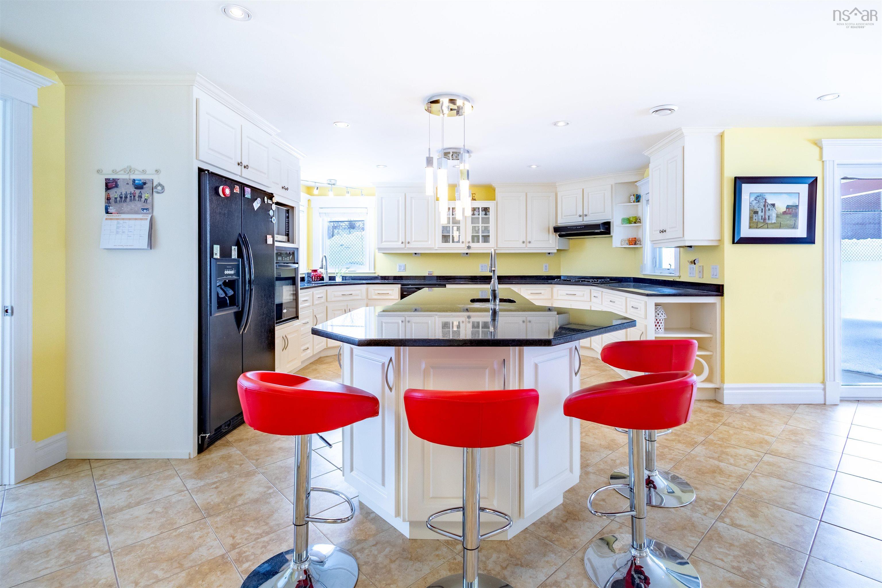 $799,000.00: 507 King Street, New Waterford