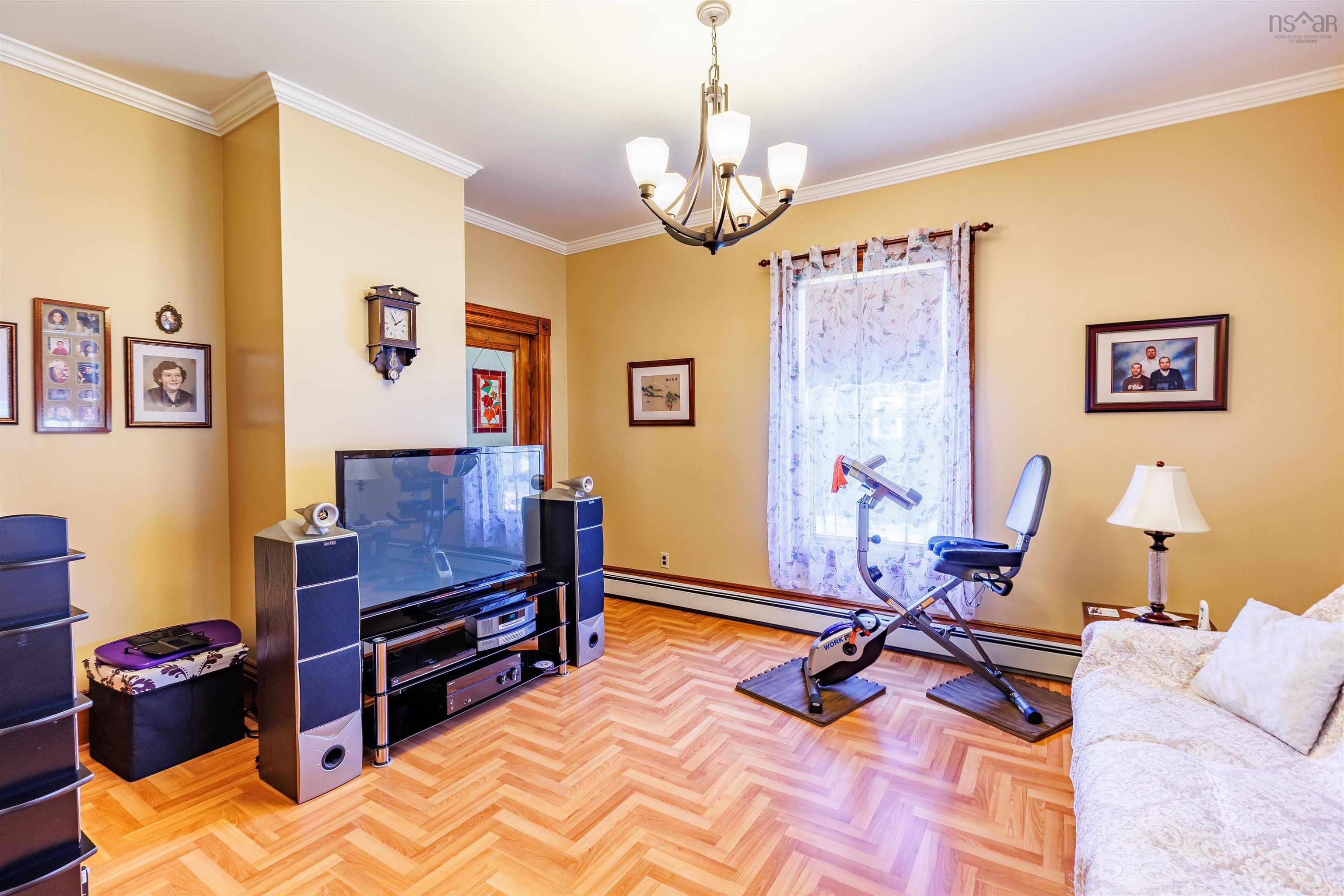 $349,900.00: 26 King Street, Yarmouth