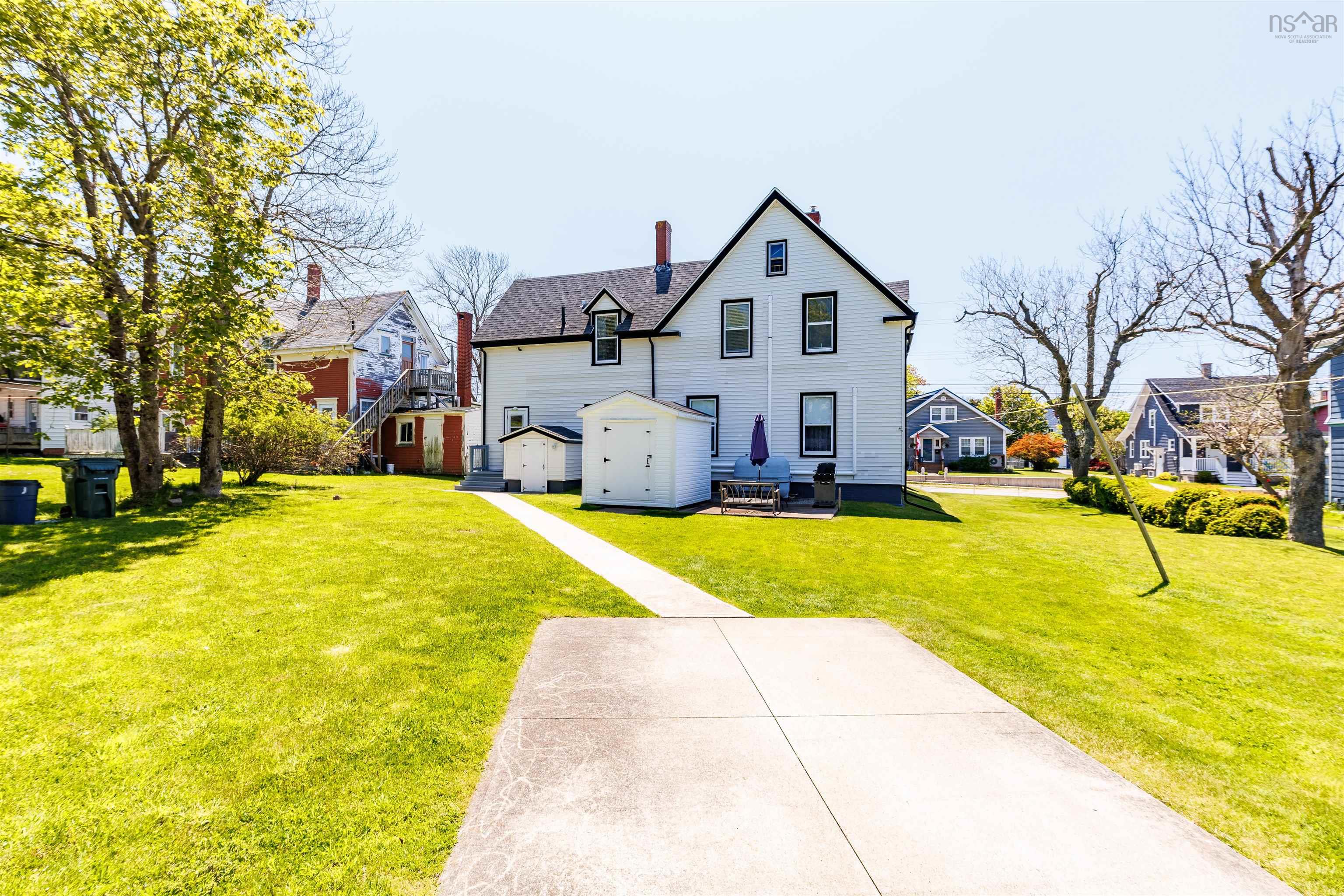 $349,900.00: 26 King Street, Yarmouth