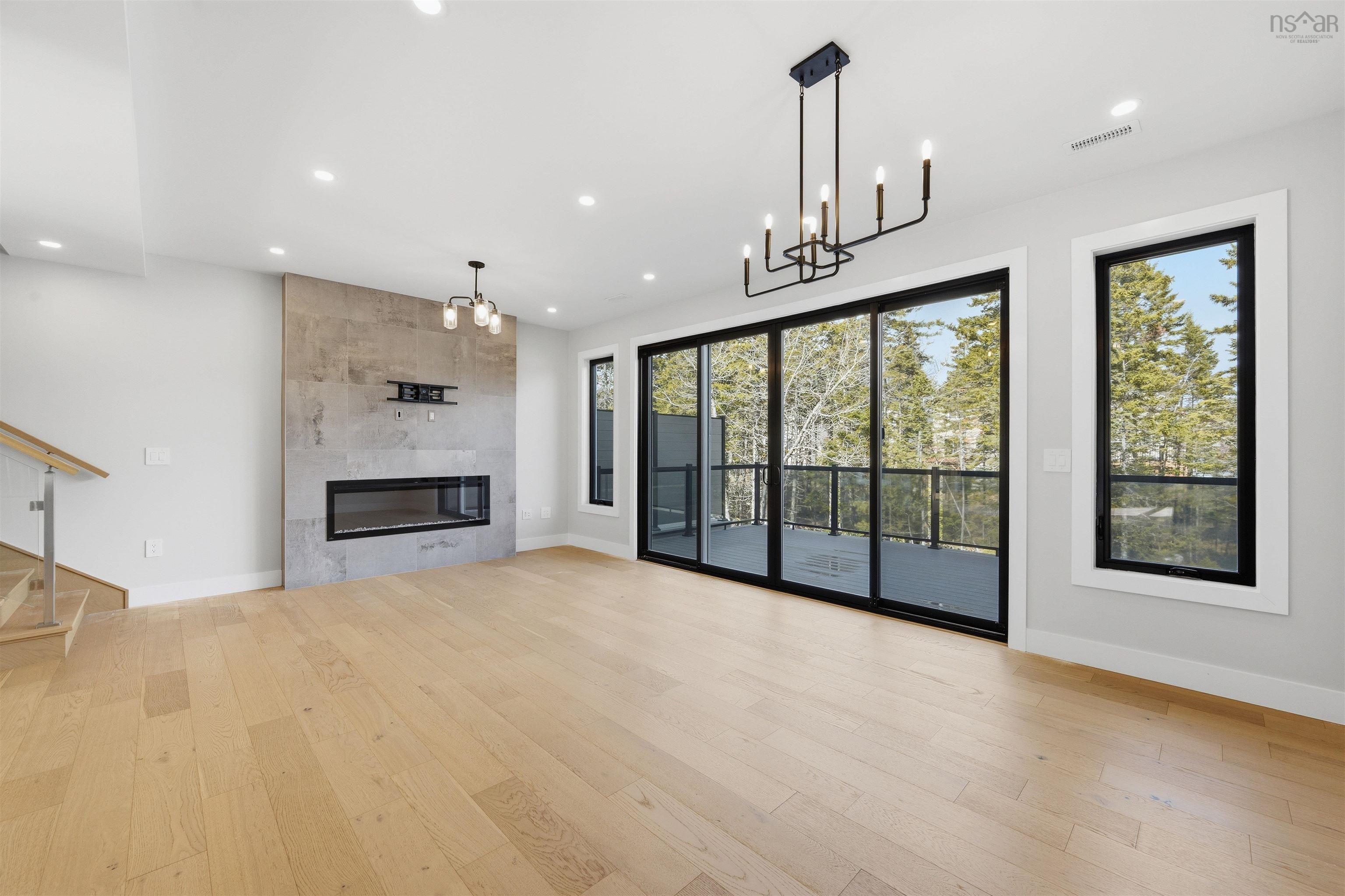 $755,000.00: 5 Trekker Drive, Bedford