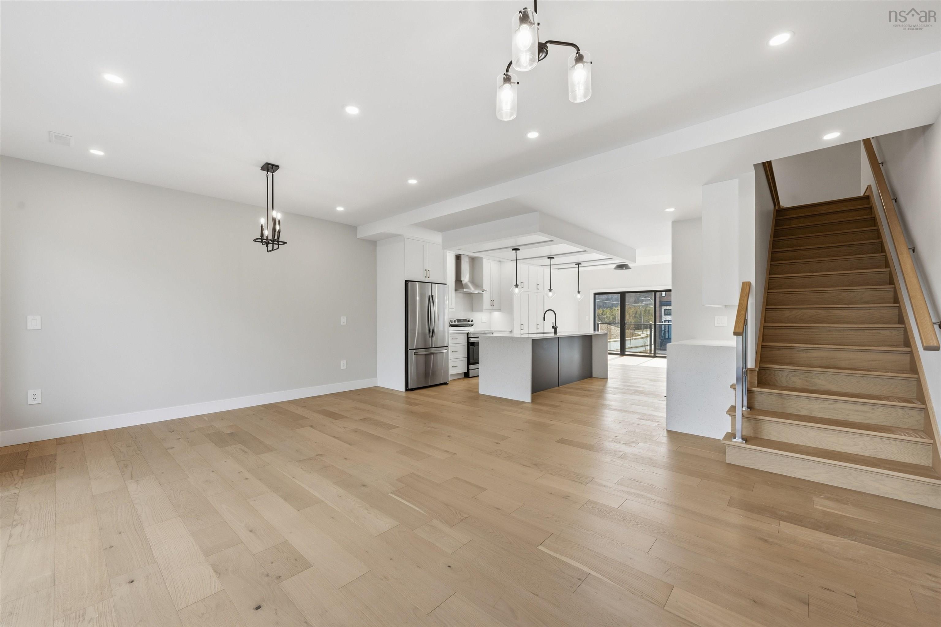 $755,000.00: 5 Trekker Drive, Bedford