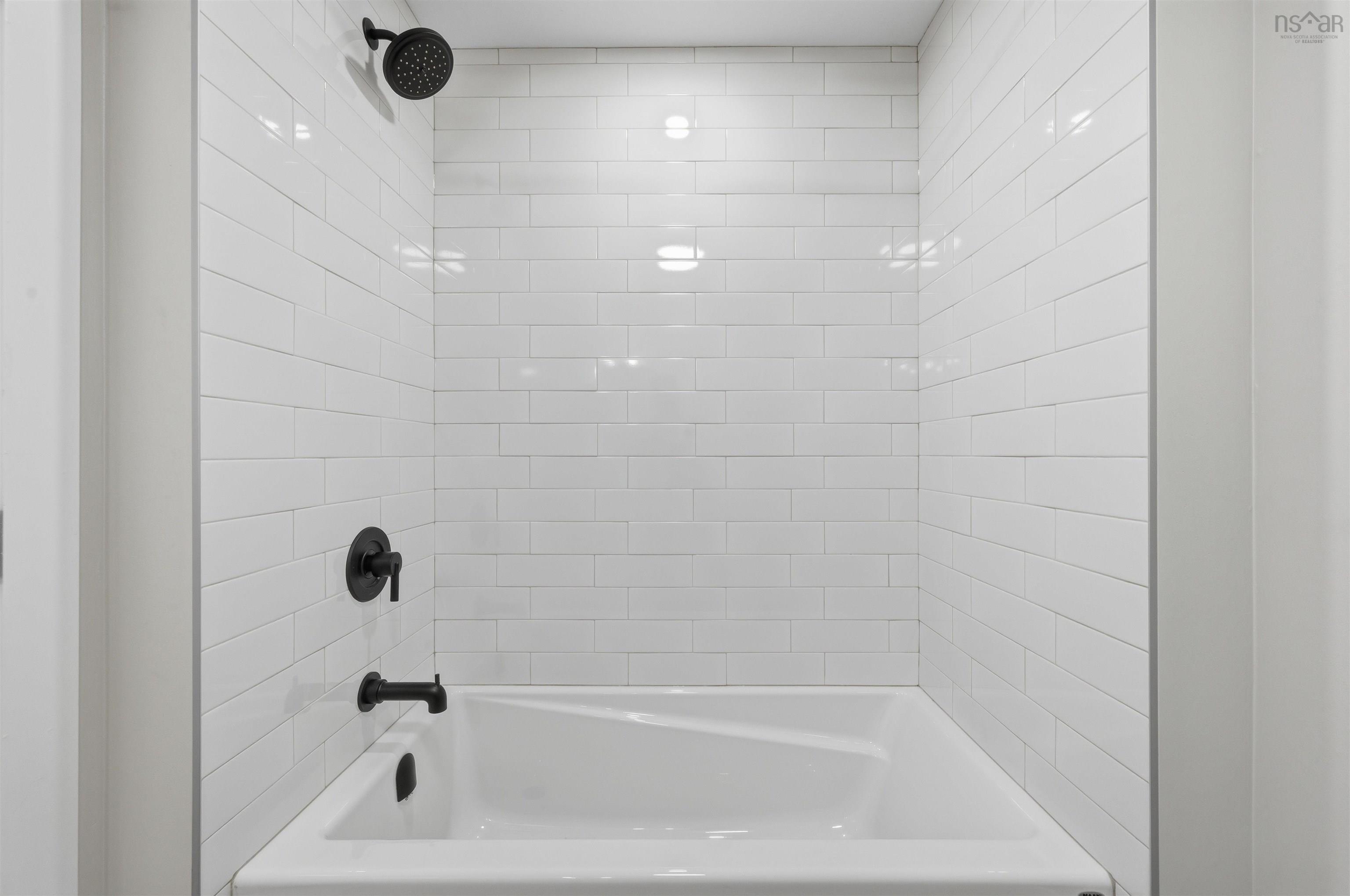 $755,000.00: 5 Trekker Drive, Bedford